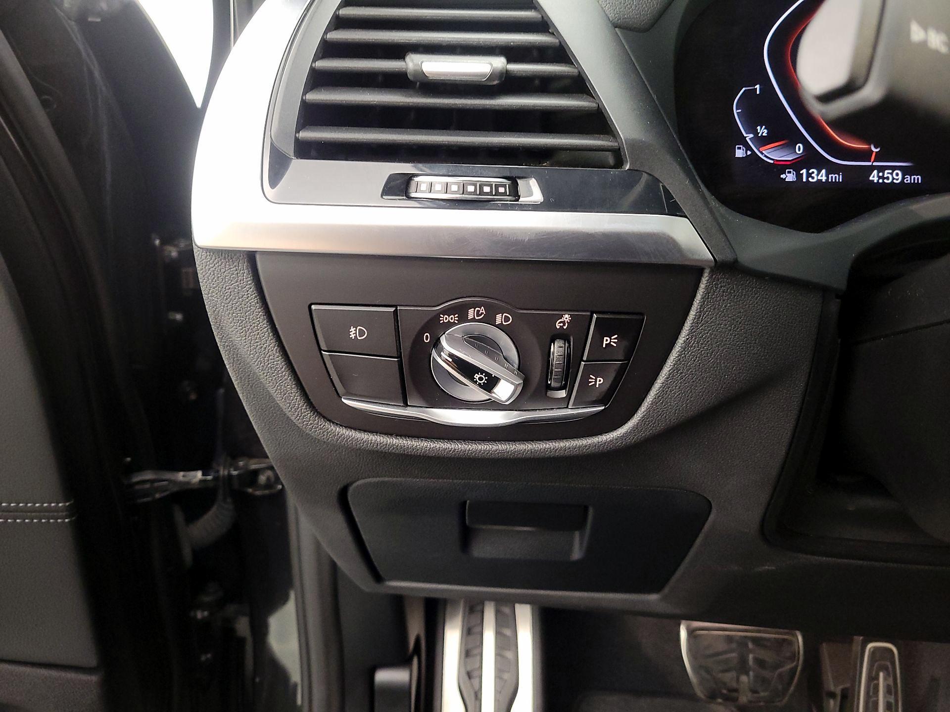Thumbnail: 2021 BMW X3 - 13