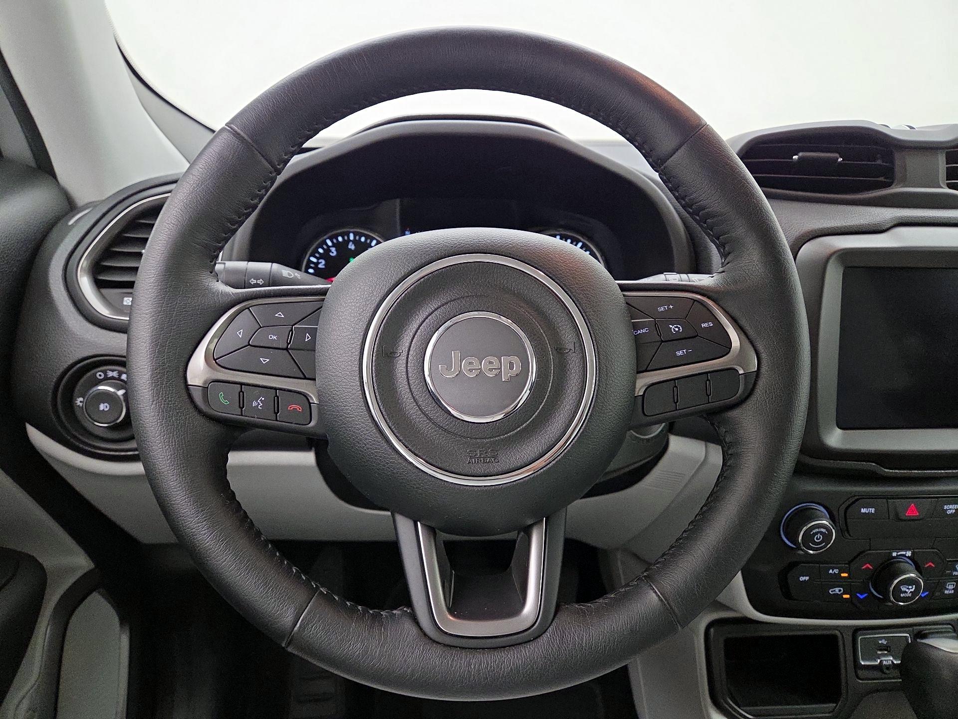 Thumbnail: 2020 Jeep Renegade - 10