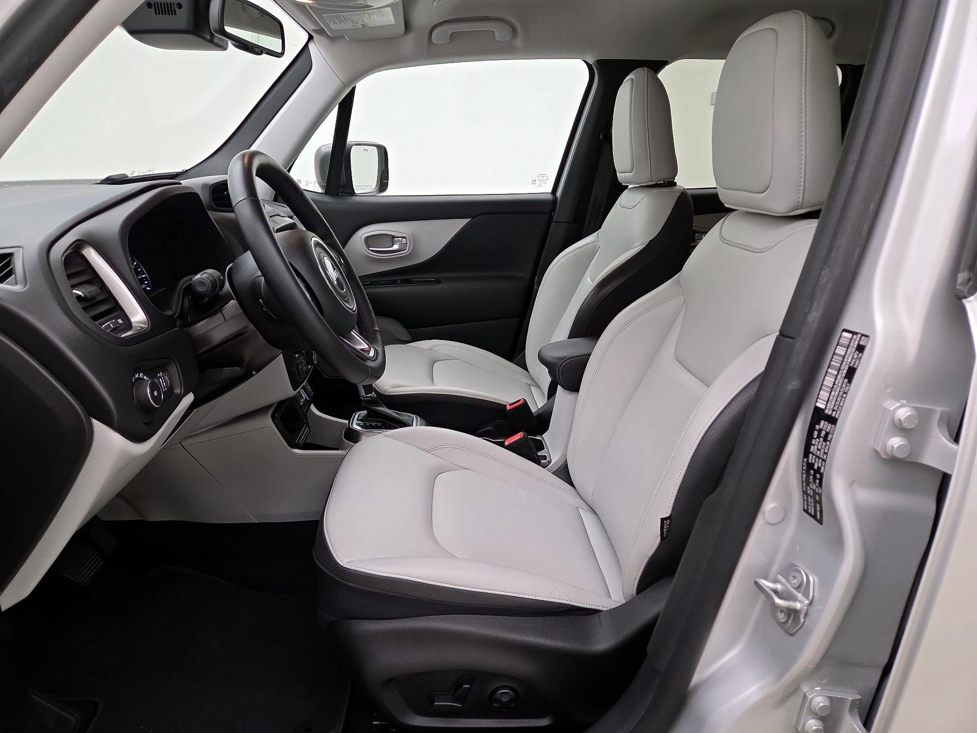Thumbnail: 2020 Jeep Renegade - 11