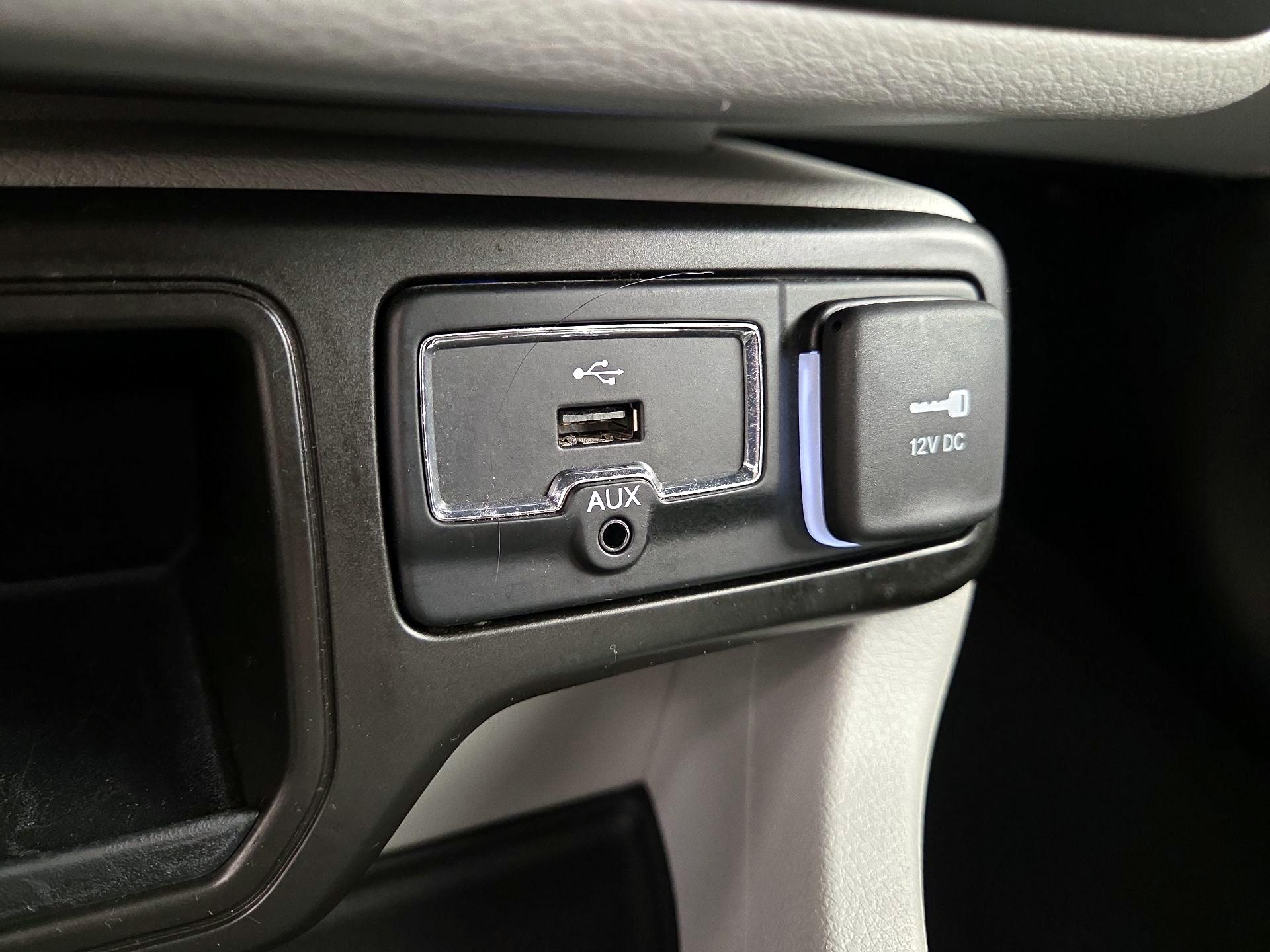 Thumbnail: 2020 Jeep Renegade - 19