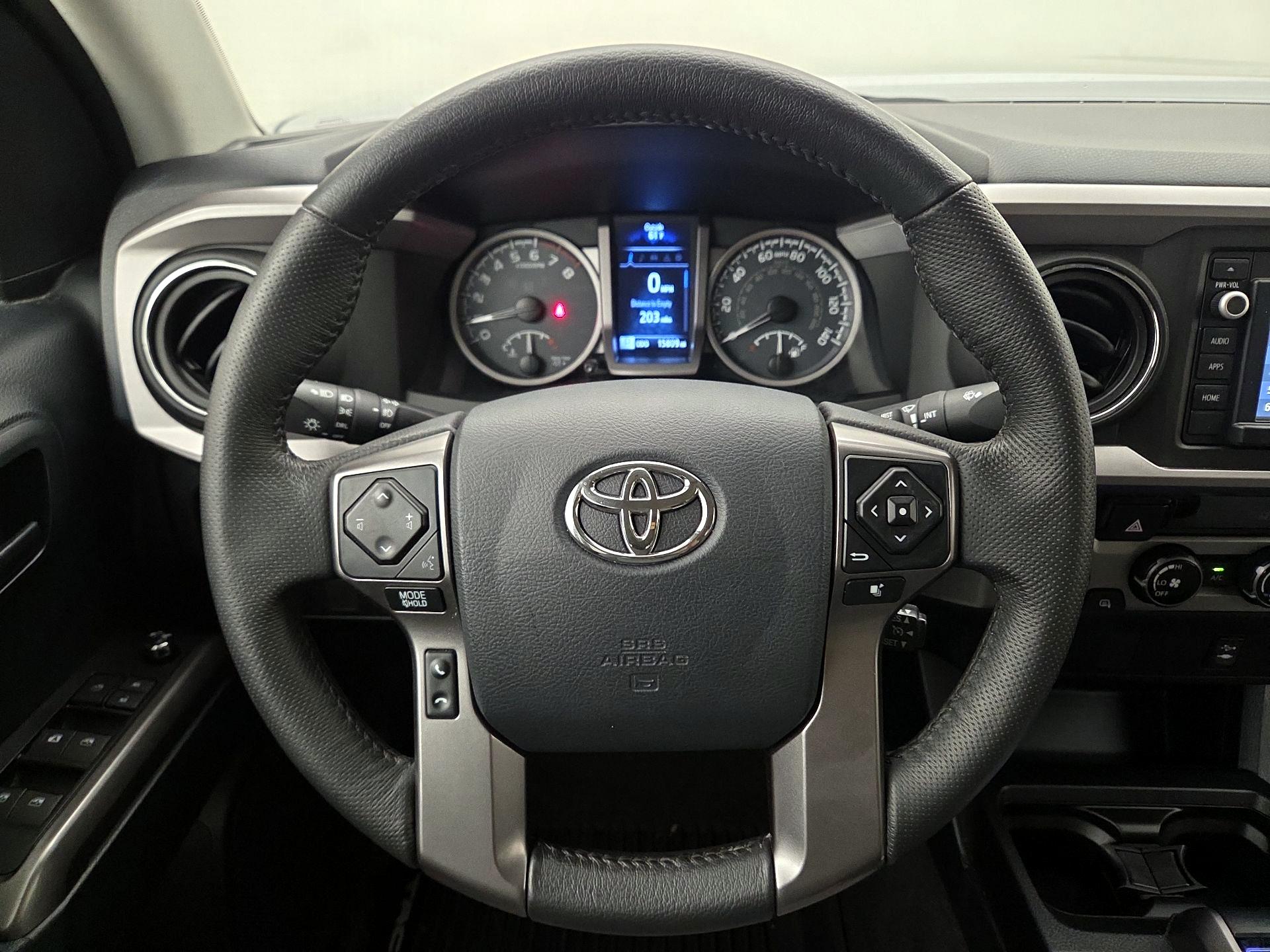 Thumbnail: 2017 Toyota Tacoma - 10