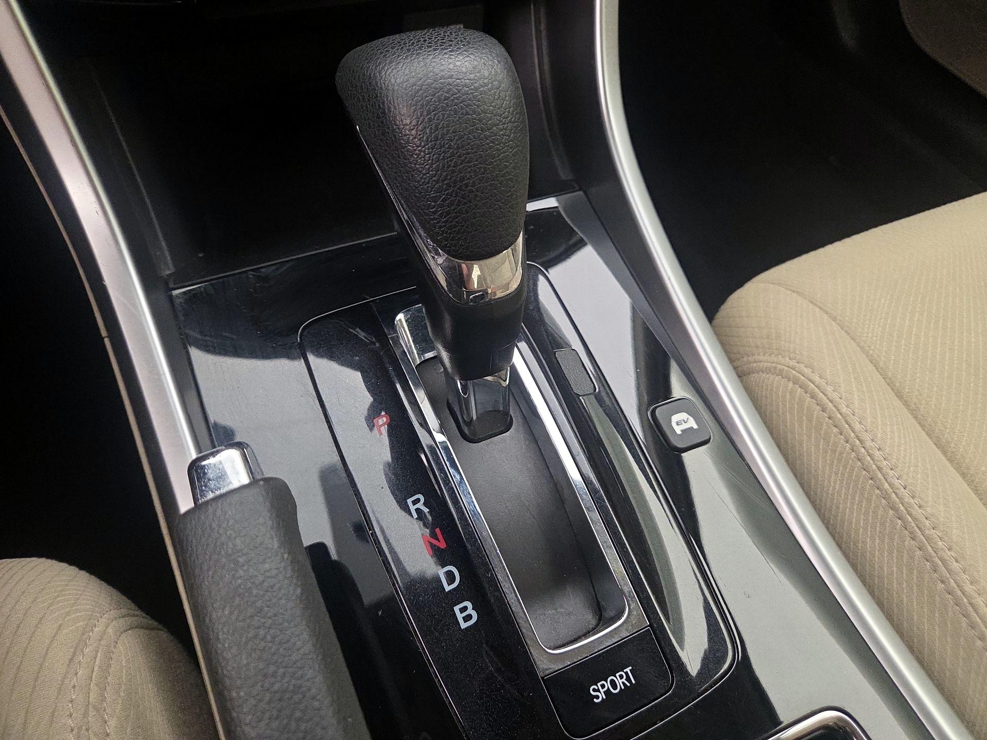 Thumbnail: 2017 Honda Accord - 17