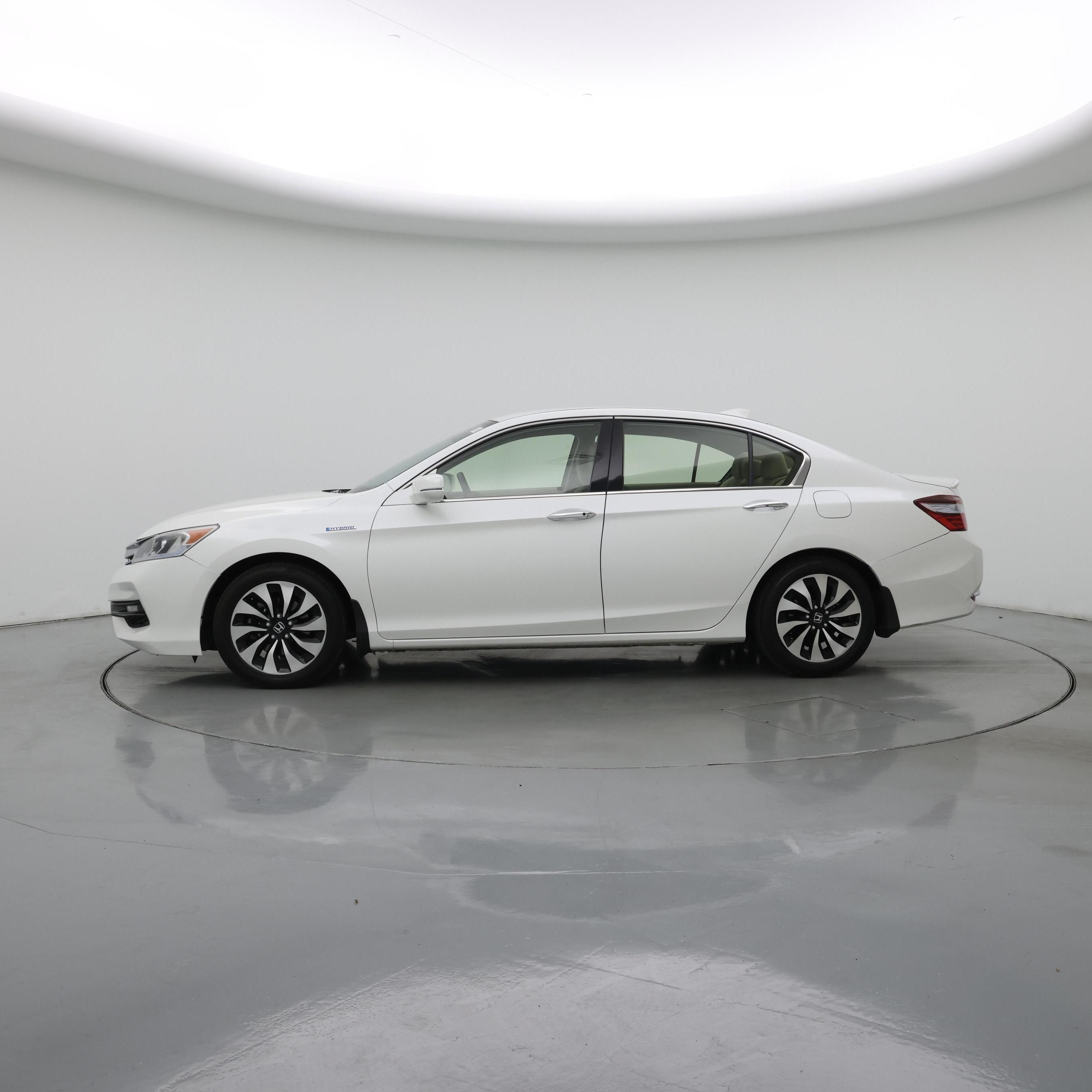 Thumbnail: 2017 Honda Accord - 3
