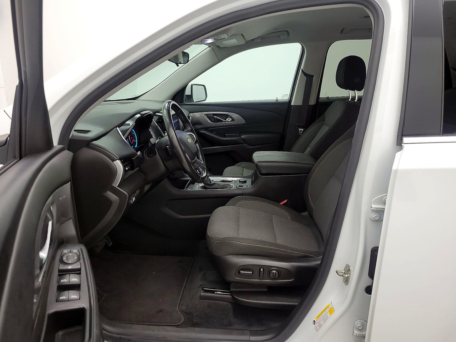 2021 Chevrolet Traverse 1LT - Photo 12
