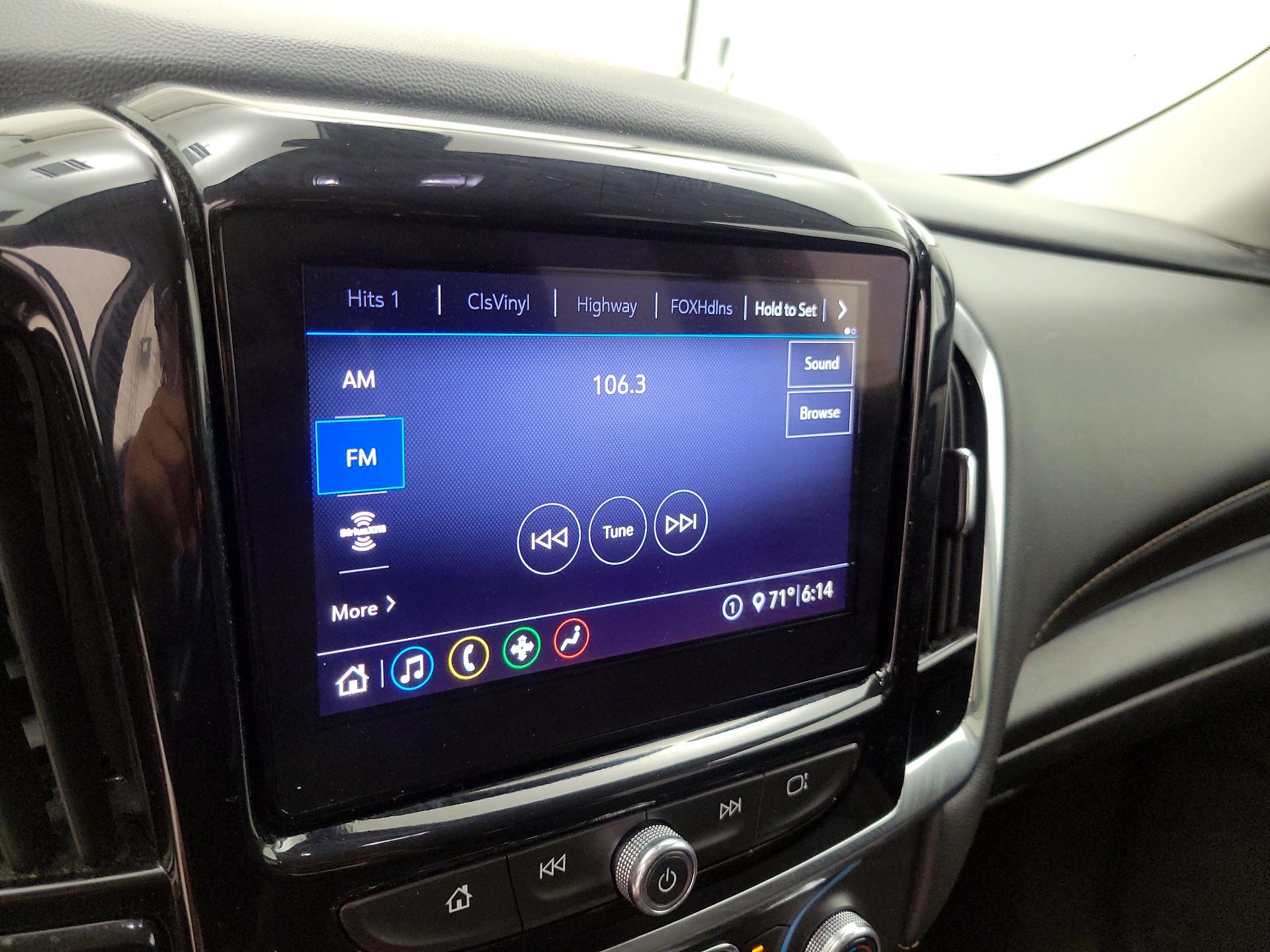 Thumbnail: 2021 Chevrolet Traverse - 15