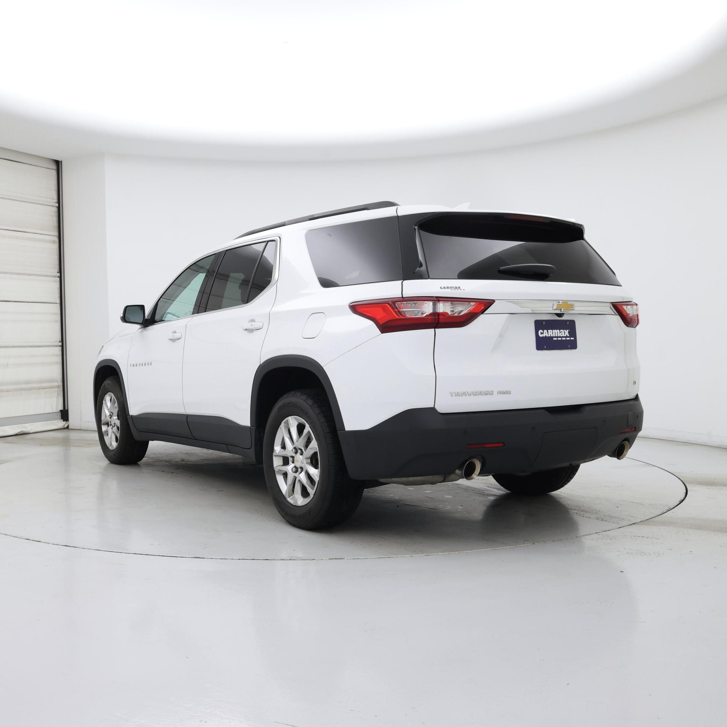 Thumbnail: 2021 Chevrolet Traverse - 2