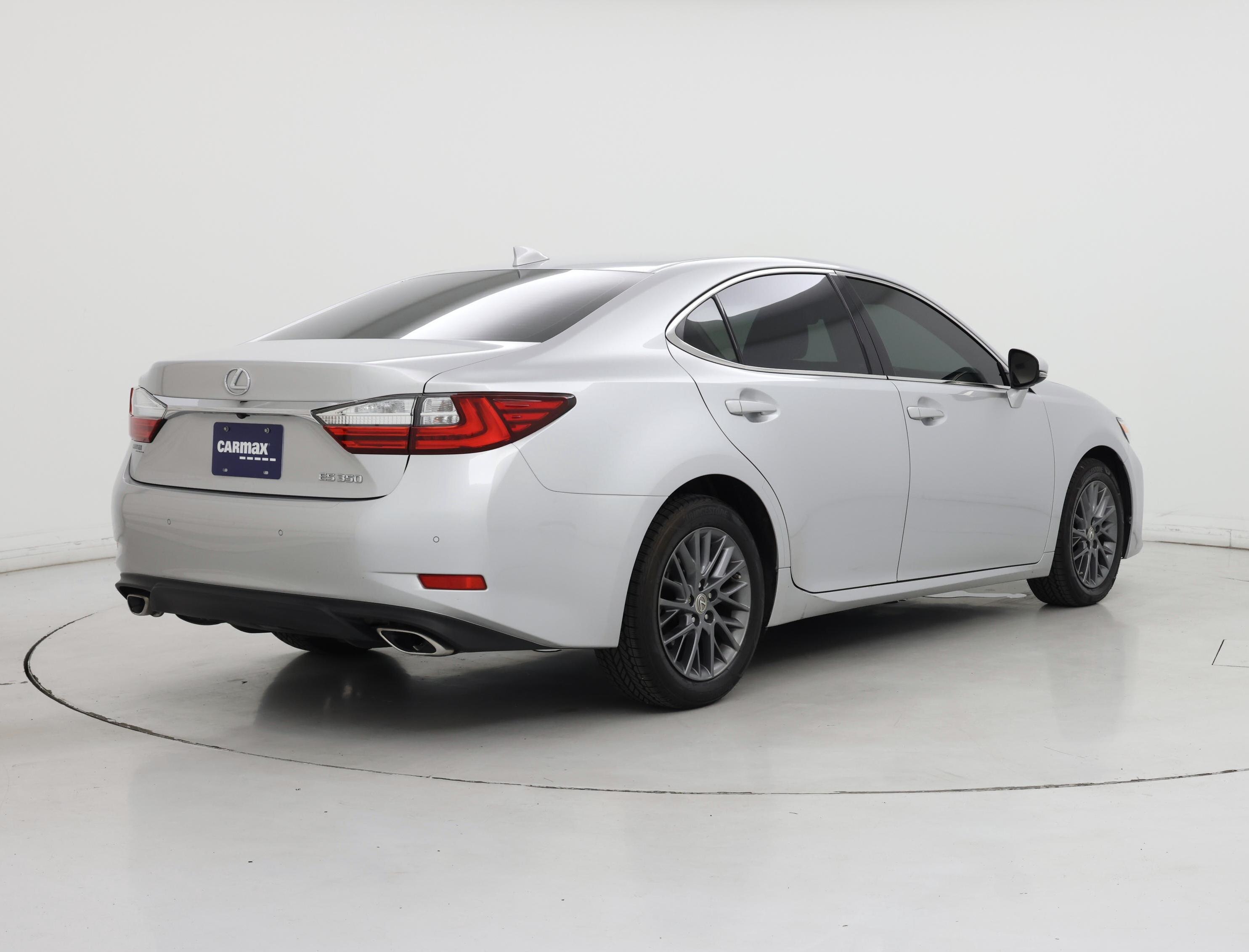 Thumbnail: 2018 Lexus ES - 8