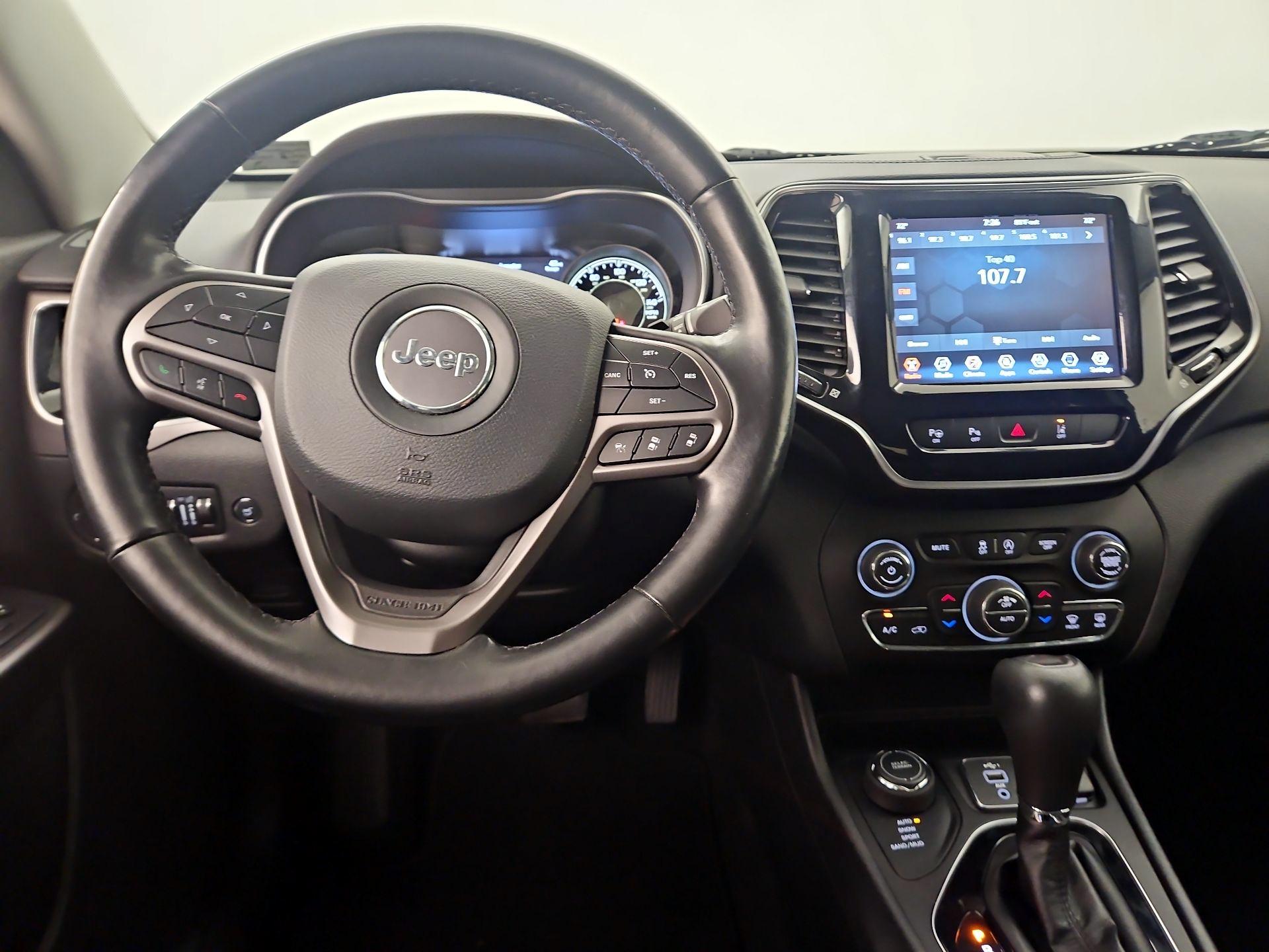 Thumbnail: 2021 Jeep Cherokee - 10