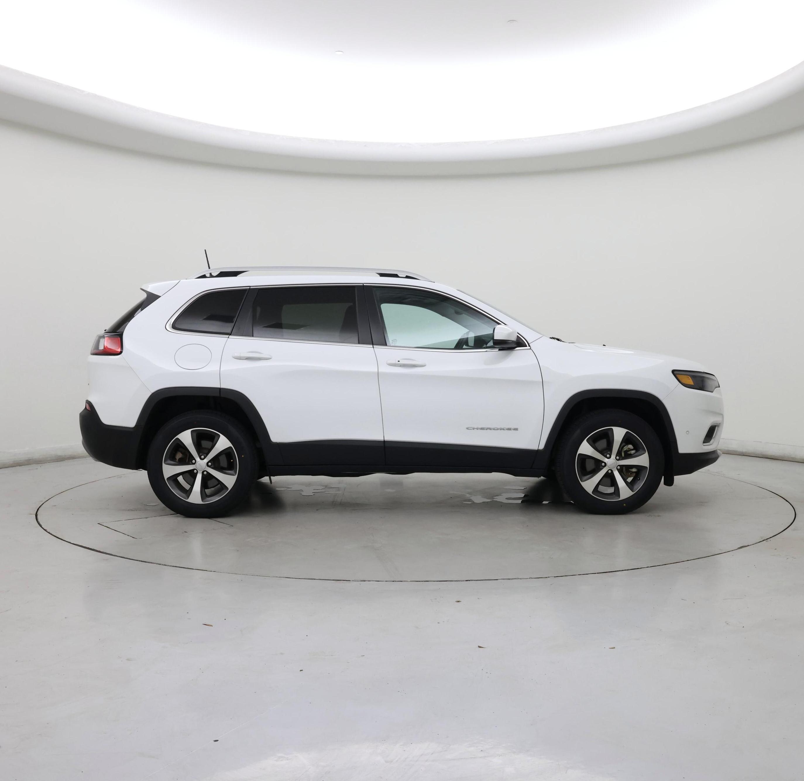 Thumbnail: 2021 Jeep Cherokee - 7
