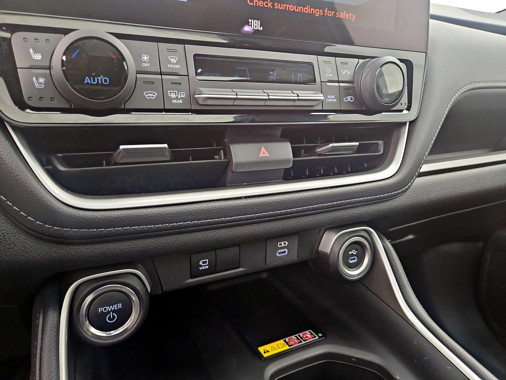 Thumbnail: 2025 Toyota Highlander - 14