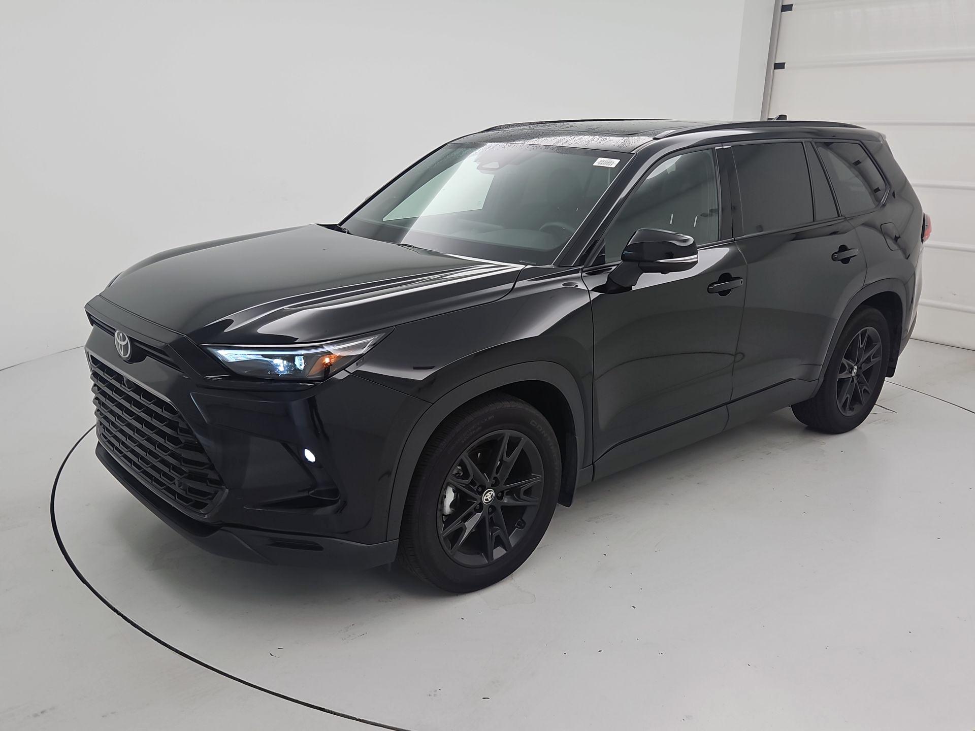 Thumbnail: 2025 Toyota Highlander - 3