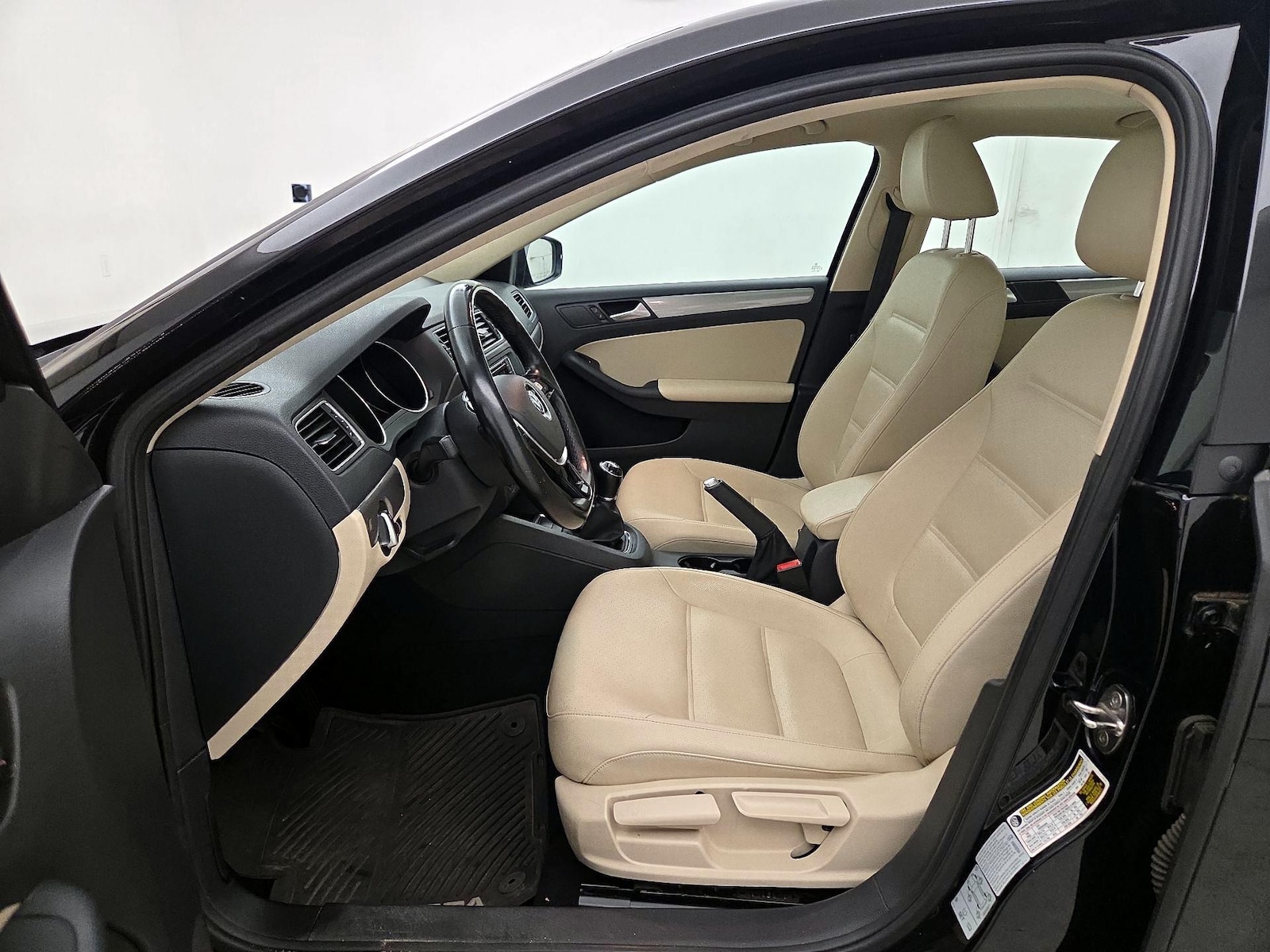 2017 Volkswagen Jetta SE - Photo 12