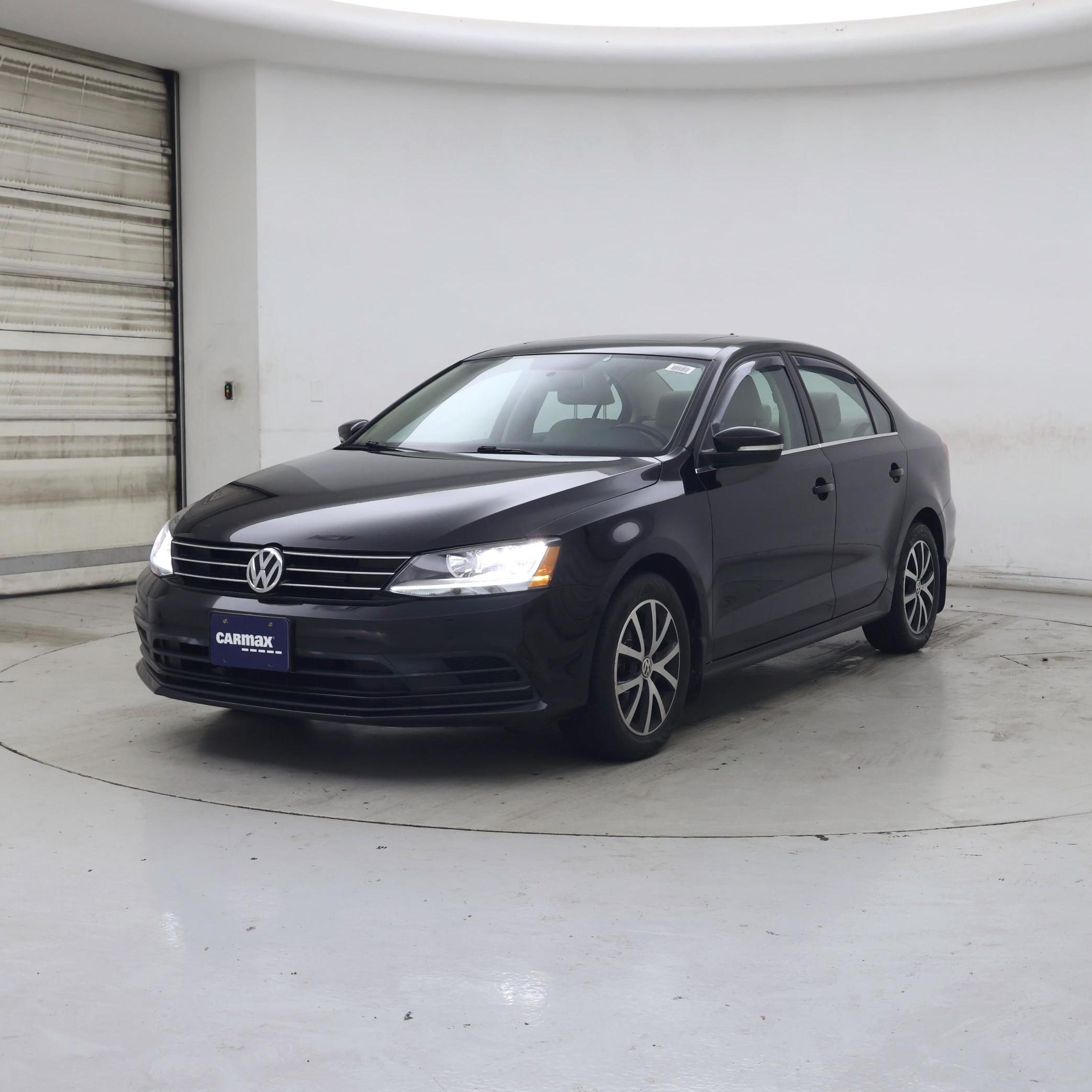 Thumbnail: 2017 Volkswagen Jetta - 4