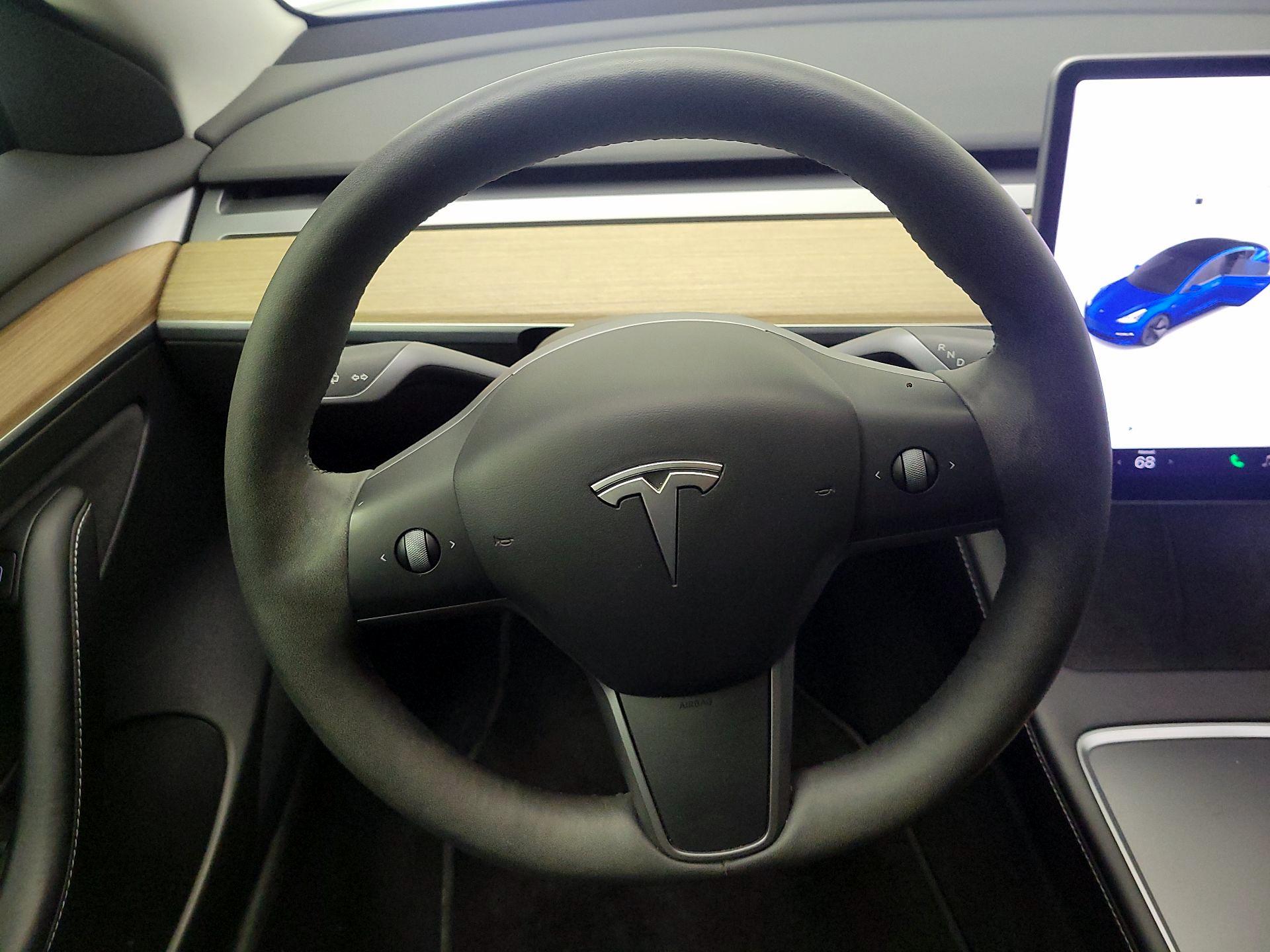 Thumbnail: 2021 Tesla Model 3 - 10