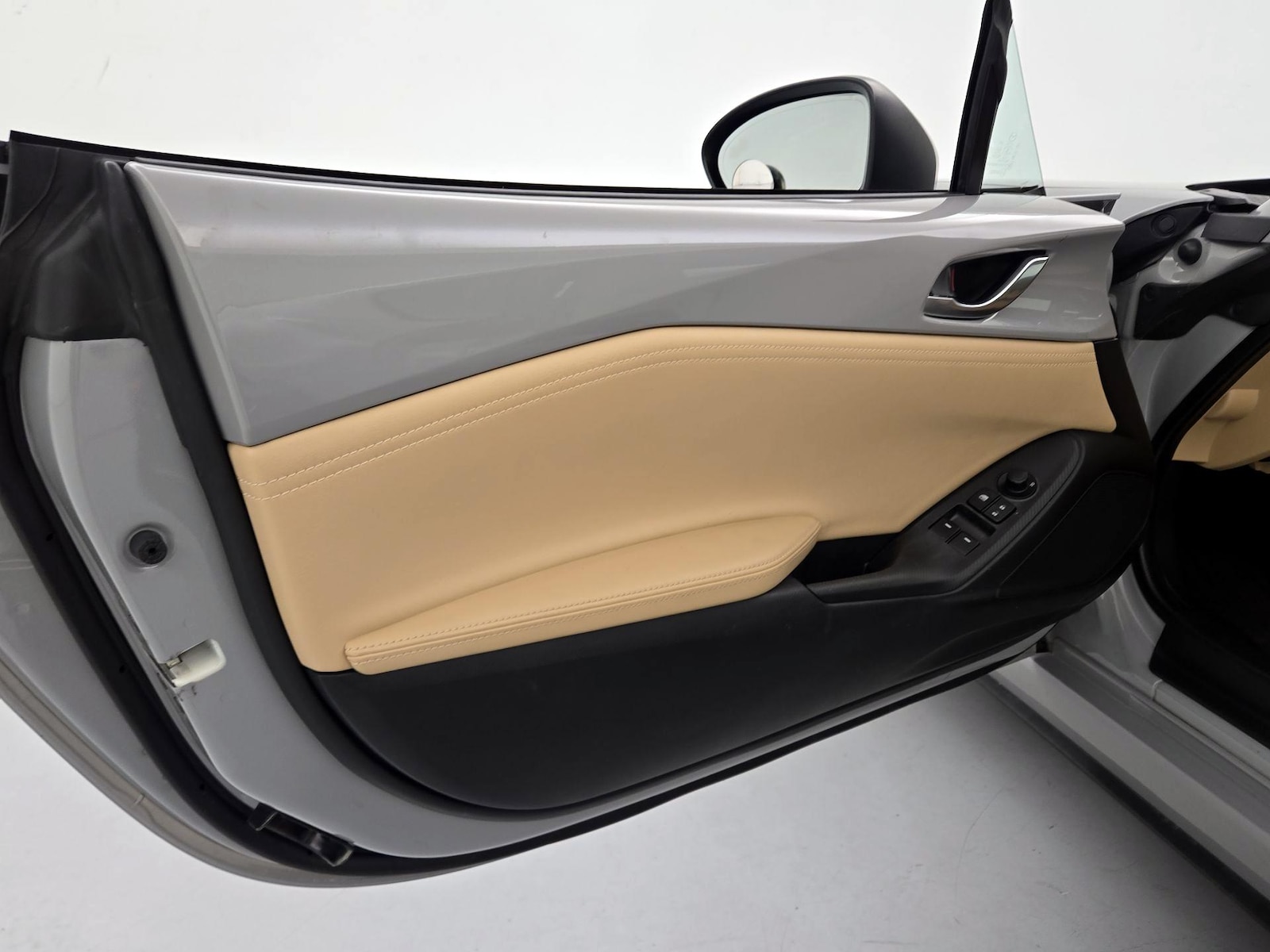 2025 Mazda MX-5 Miata RF Grand Touring - Photo 13