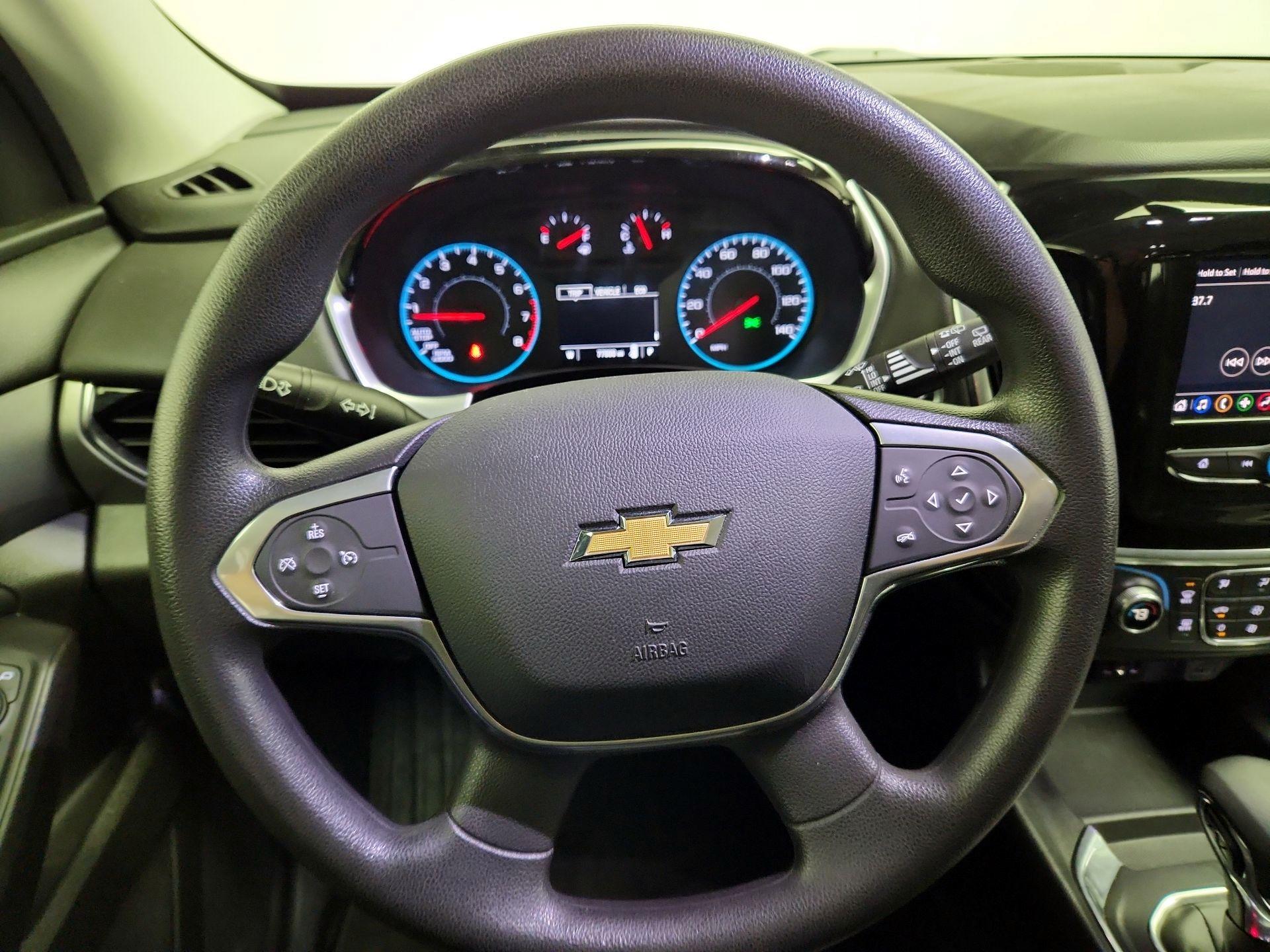 Thumbnail: 2021 Chevrolet Traverse - 10
