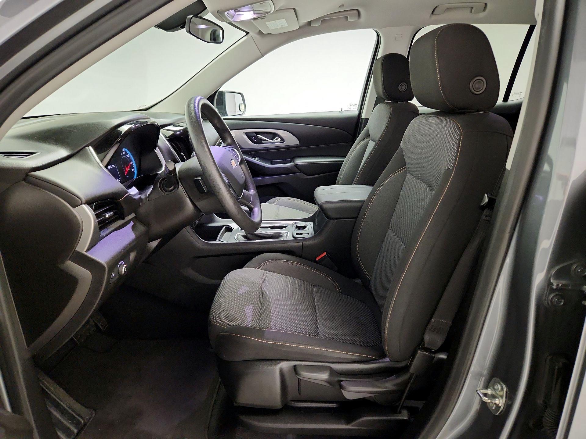 Thumbnail: 2021 Chevrolet Traverse - 11