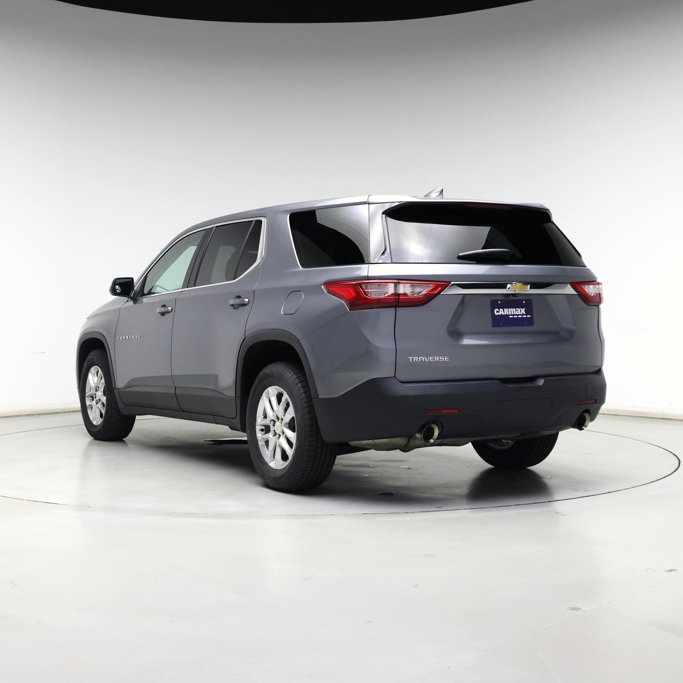 Thumbnail: 2021 Chevrolet Traverse - 2