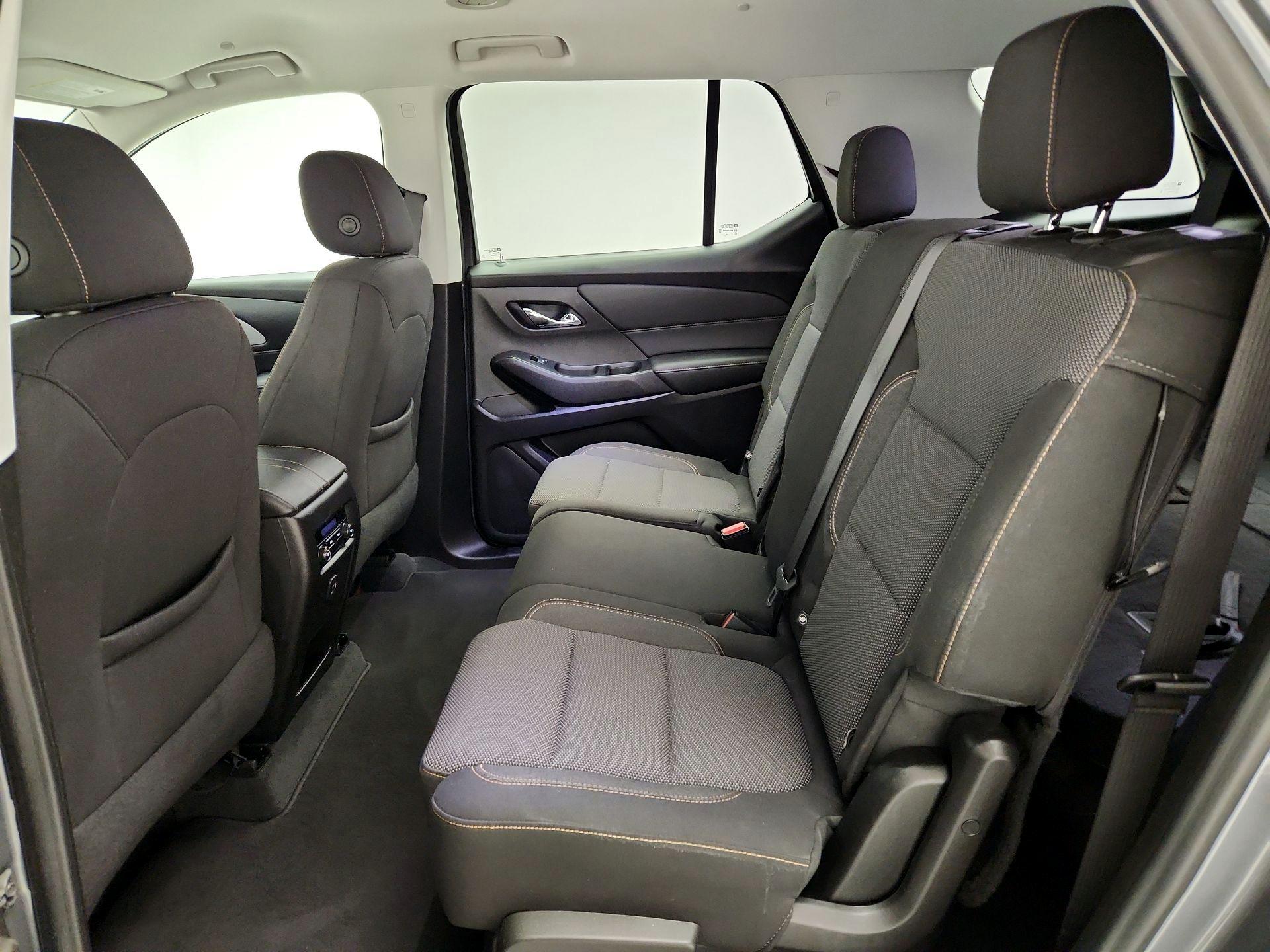 Thumbnail: 2021 Chevrolet Traverse - 19
