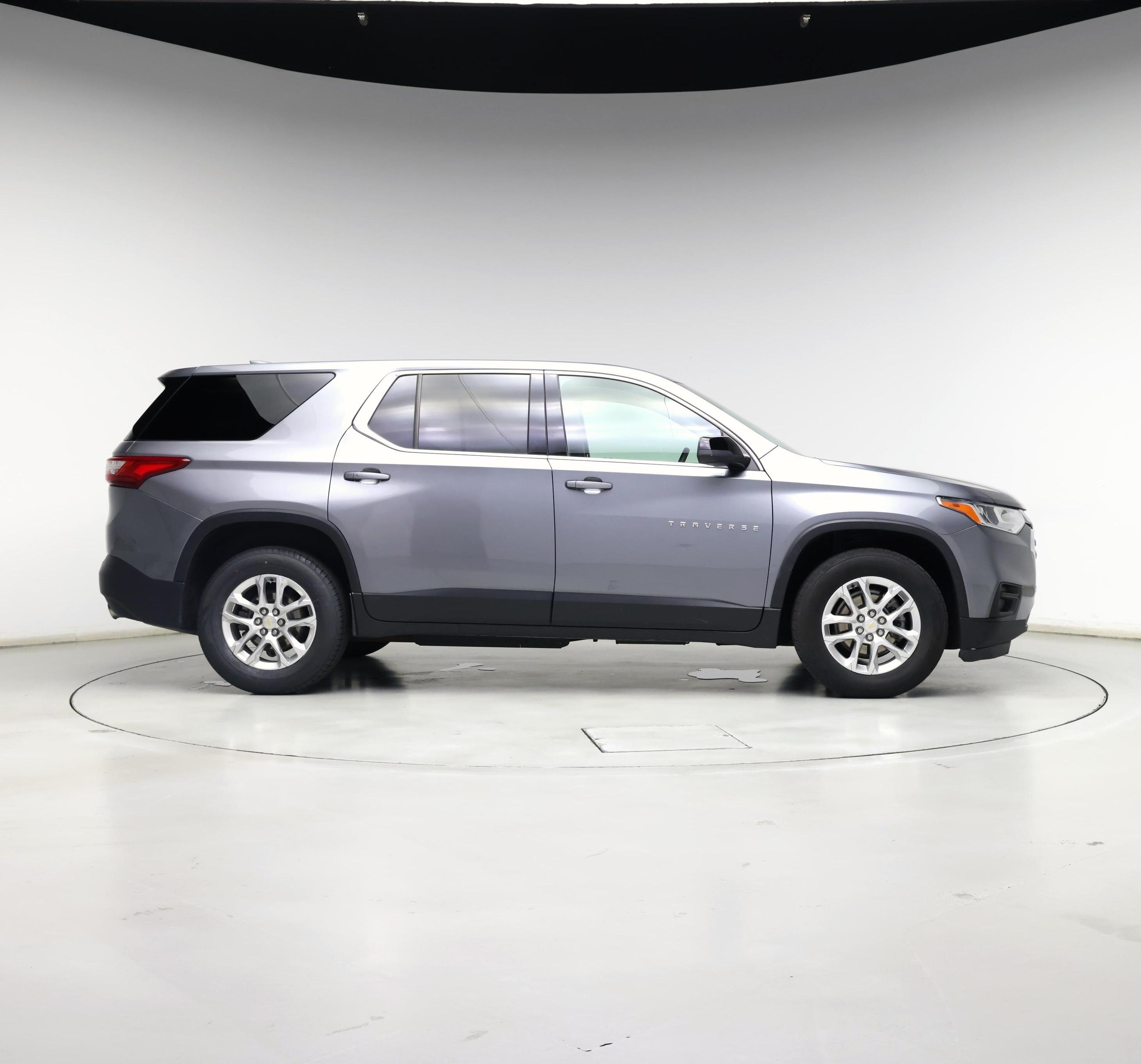 Thumbnail: 2021 Chevrolet Traverse - 7