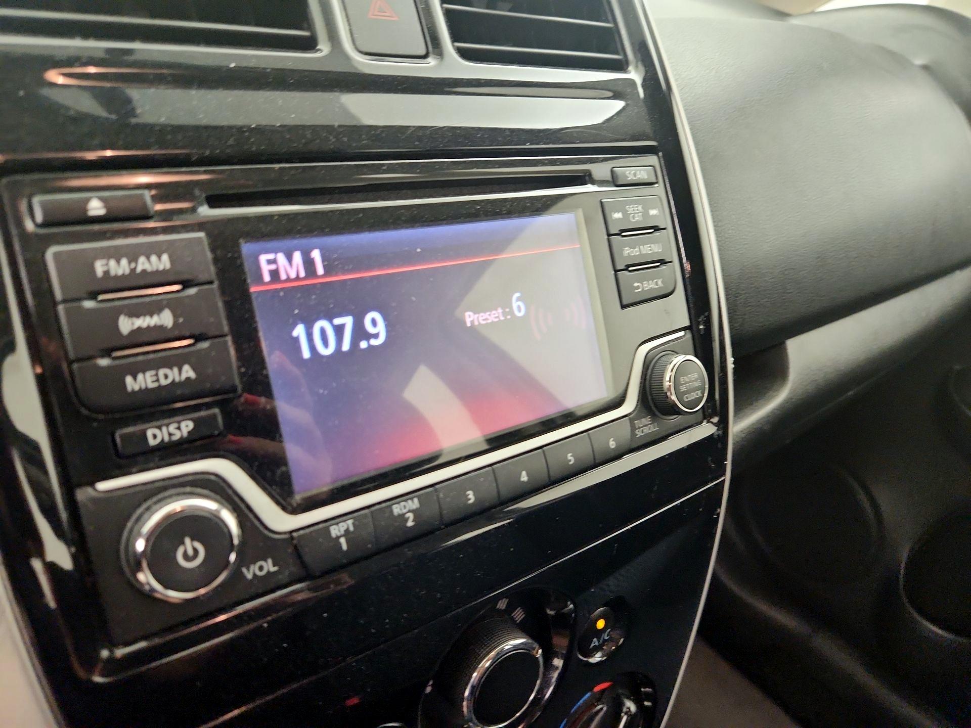 Thumbnail: 2017 Nissan Versa Note - 15