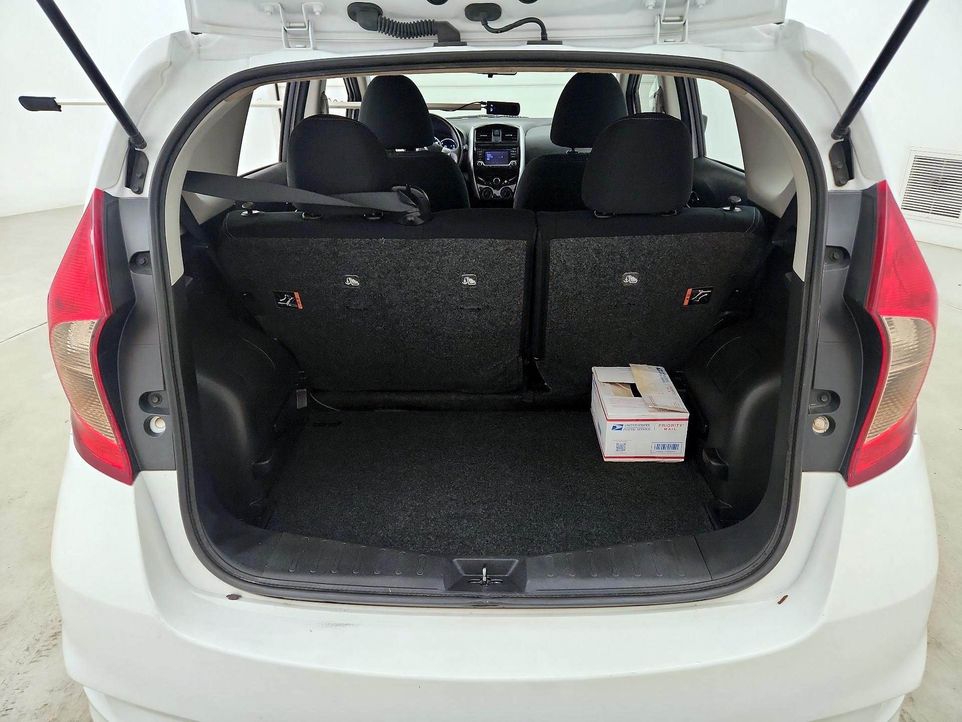Thumbnail: 2017 Nissan Versa Note - 20