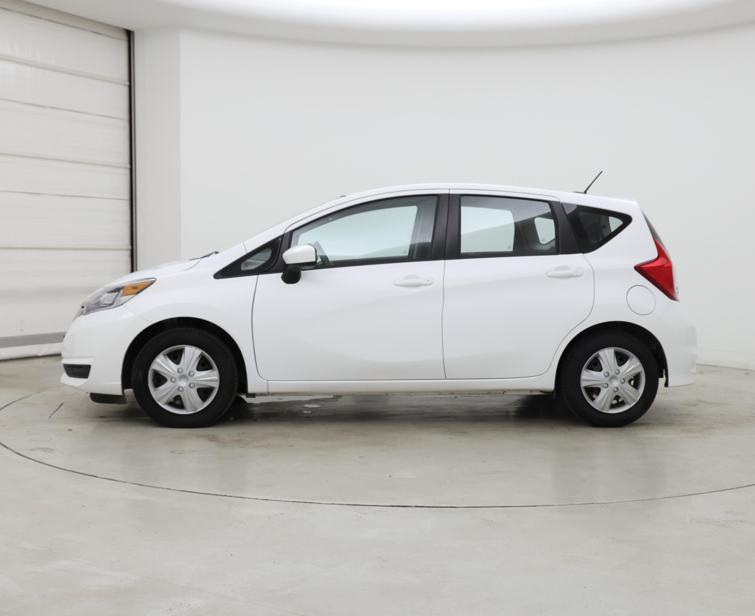 Thumbnail: 2017 Nissan Versa Note - 3