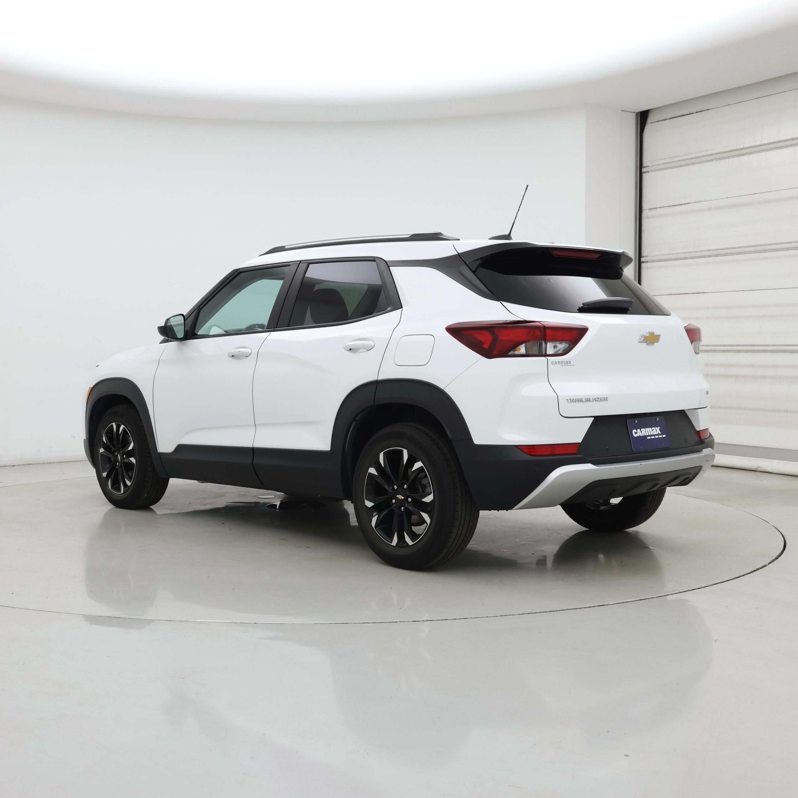 Thumbnail: 2023 Chevrolet TrailBlazer - 2