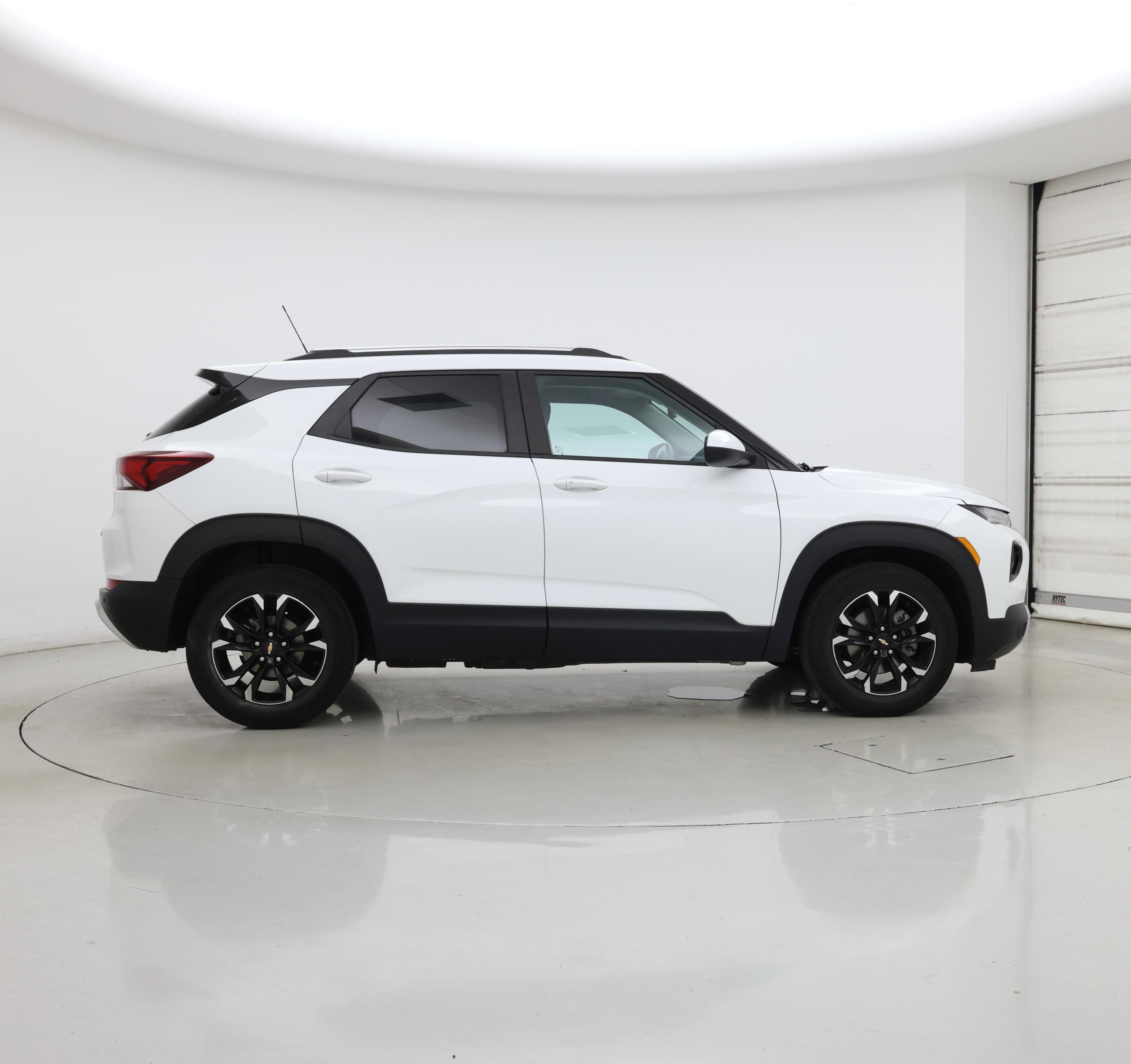 Thumbnail: 2023 Chevrolet TrailBlazer - 7