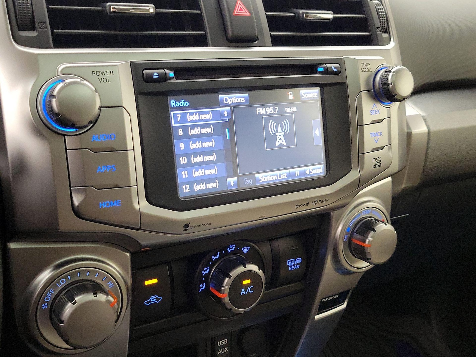 2018 Toyota 4Runner SR5 Premium - Photo 16