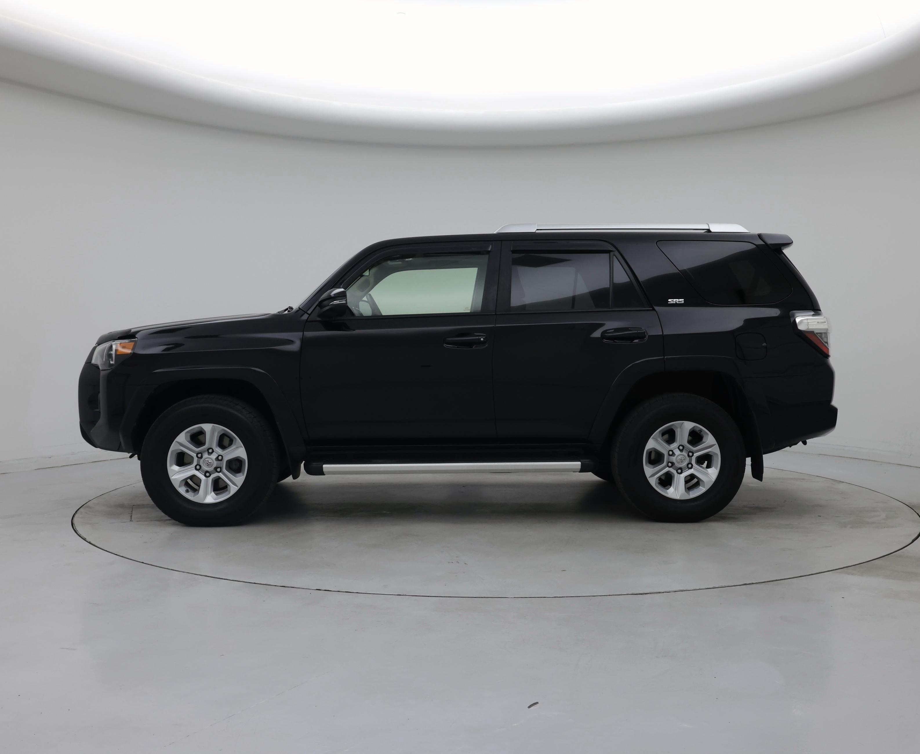 Thumbnail: 2018 Toyota 4Runner - 3