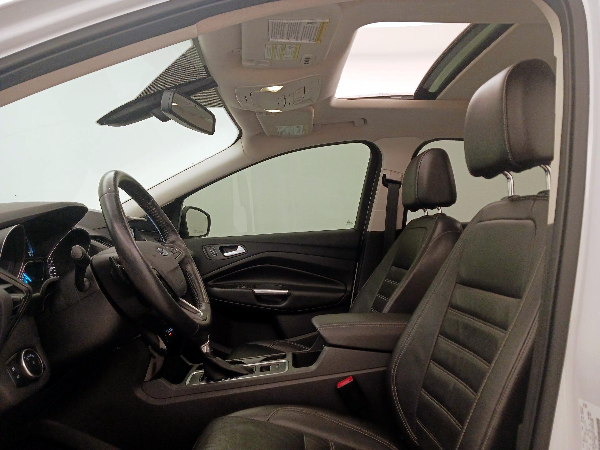 Thumbnail: 2017 Ford Escape - 20