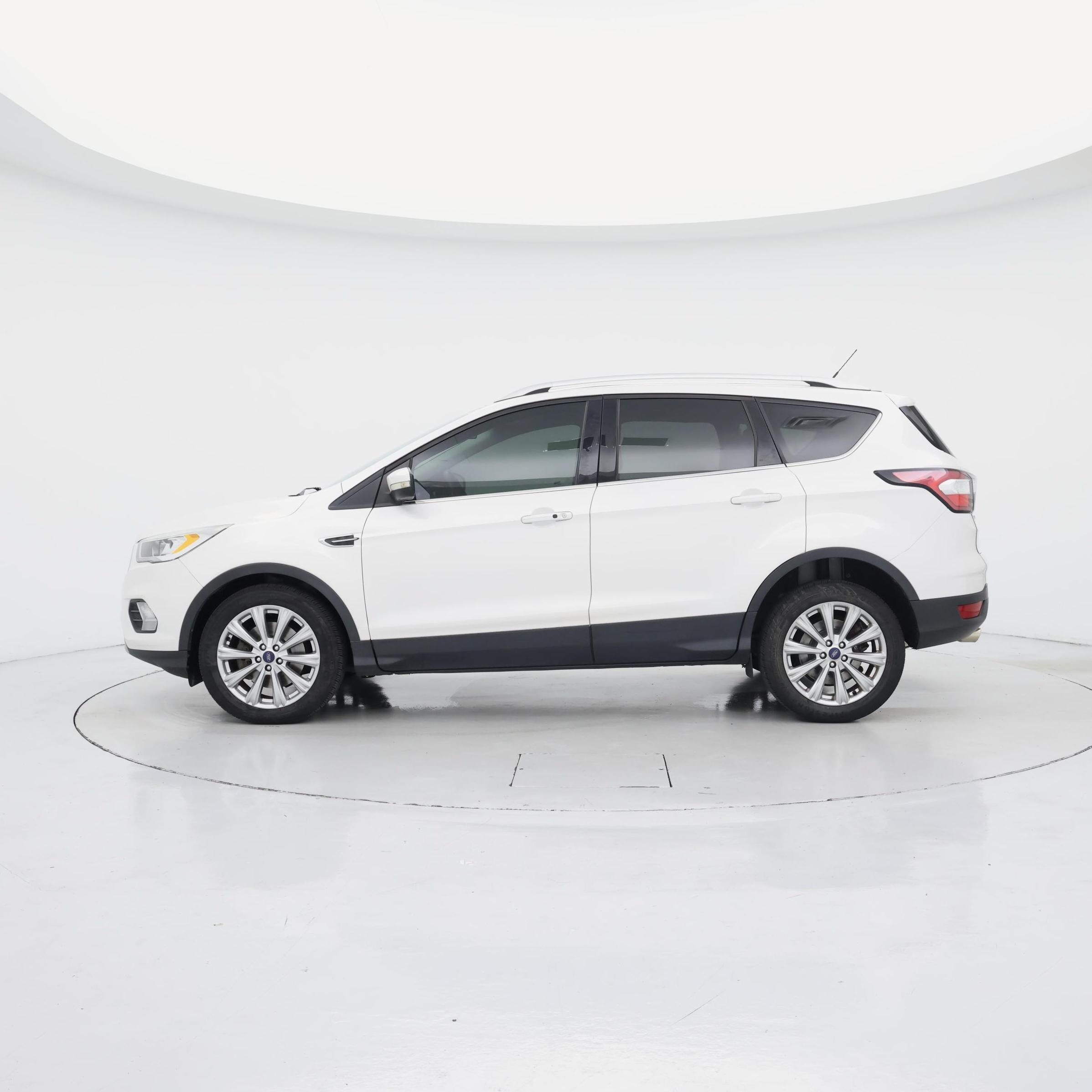 Thumbnail: 2017 Ford Escape - 3
