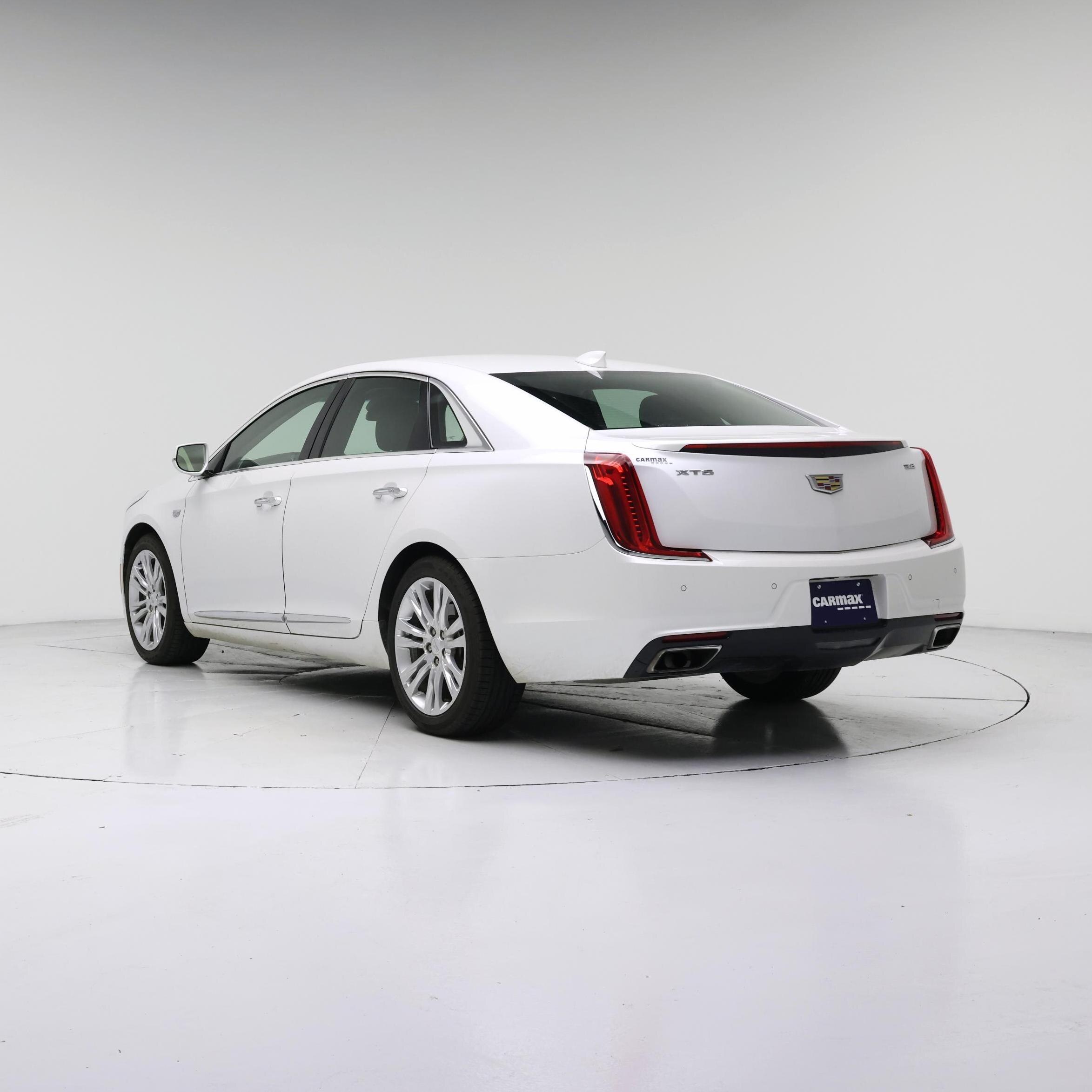 Thumbnail: 2019 Cadillac XTS - 2