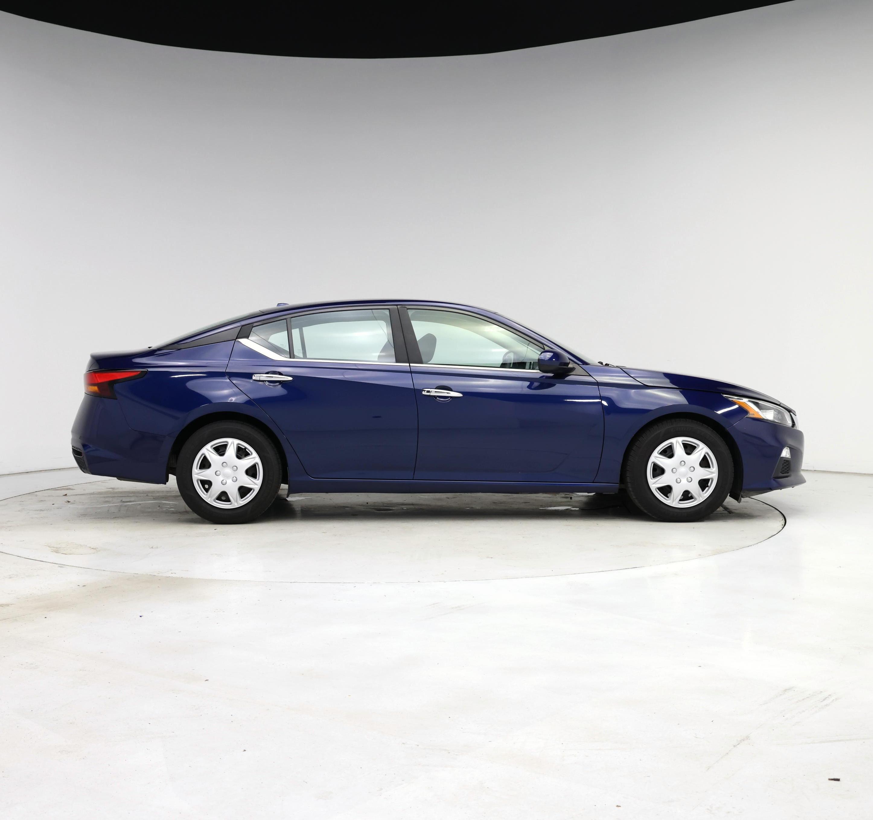 Thumbnail: 2019 Nissan Altima - 7