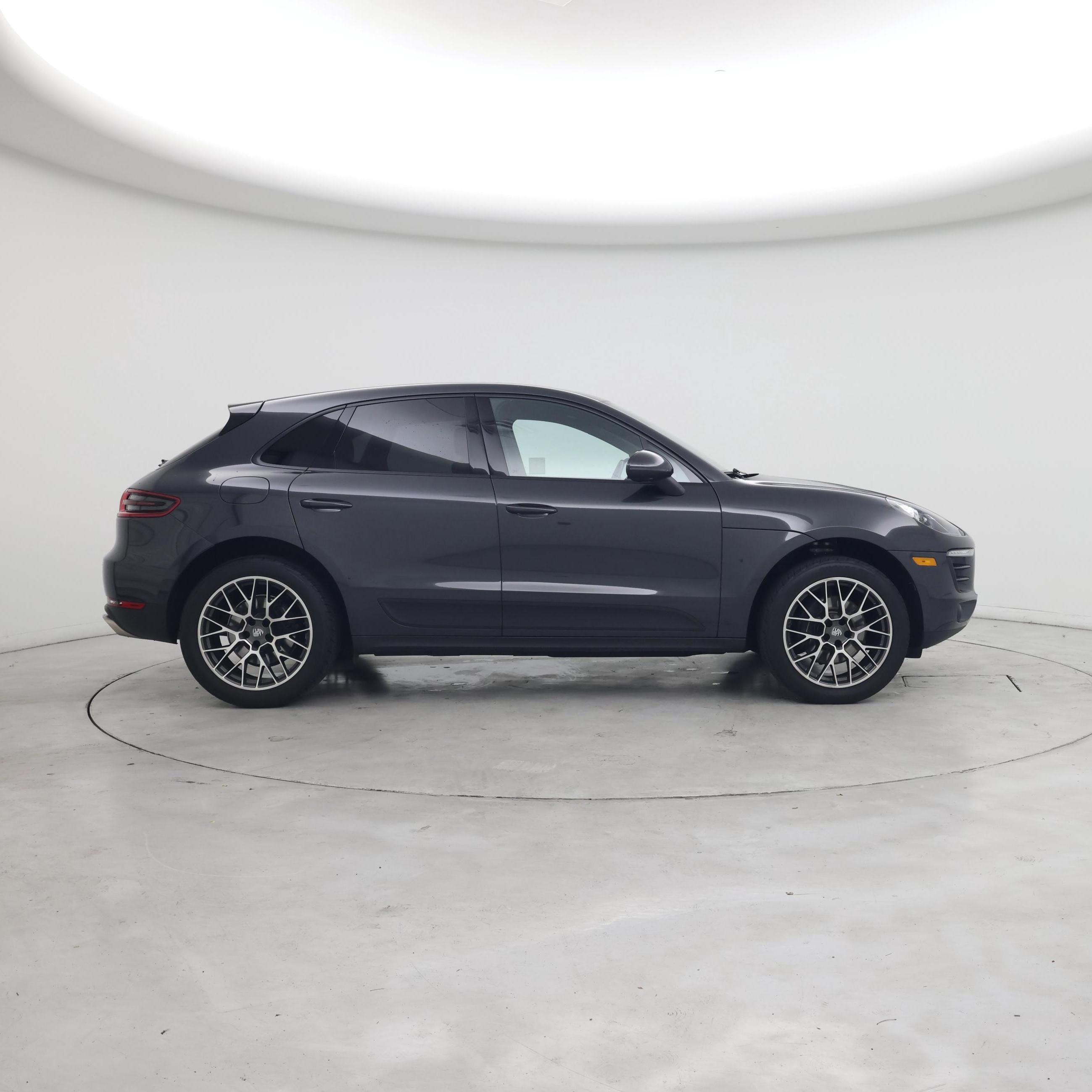 Thumbnail: 2018 Porsche Macan - 7