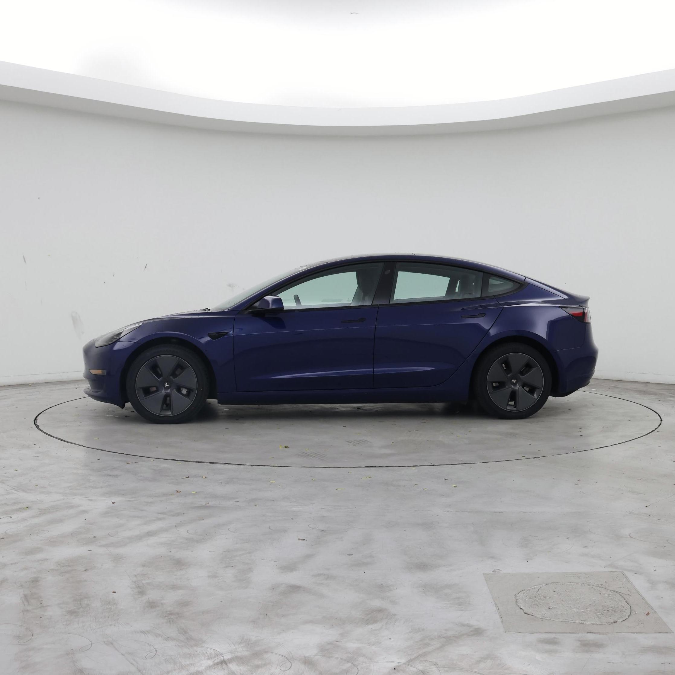 Thumbnail: 2022 Tesla Model 3 - 3