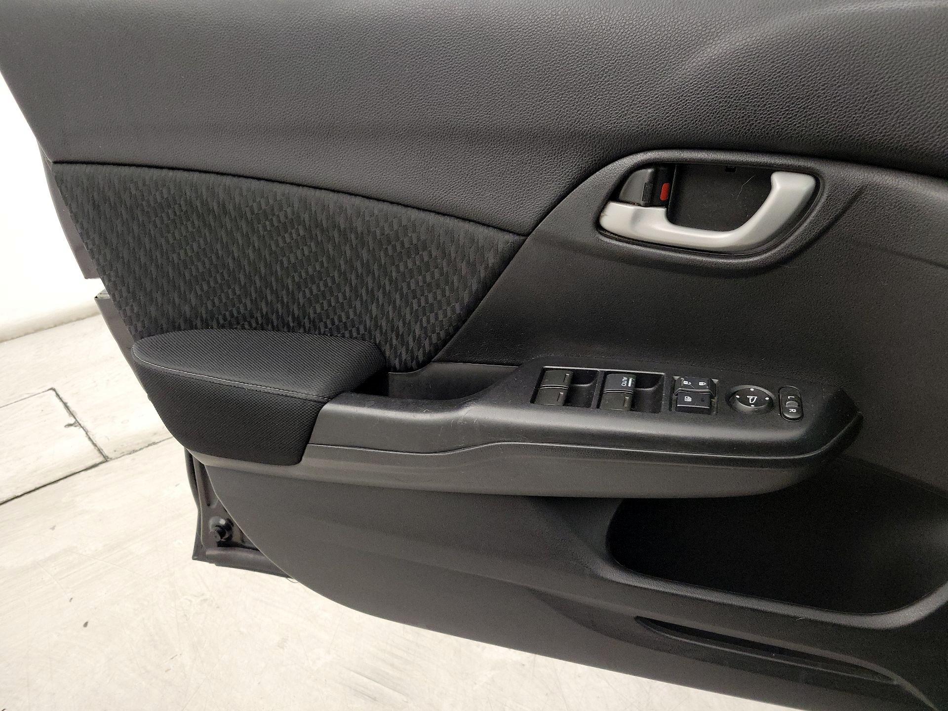 Thumbnail: 2015 Honda Civic - 12