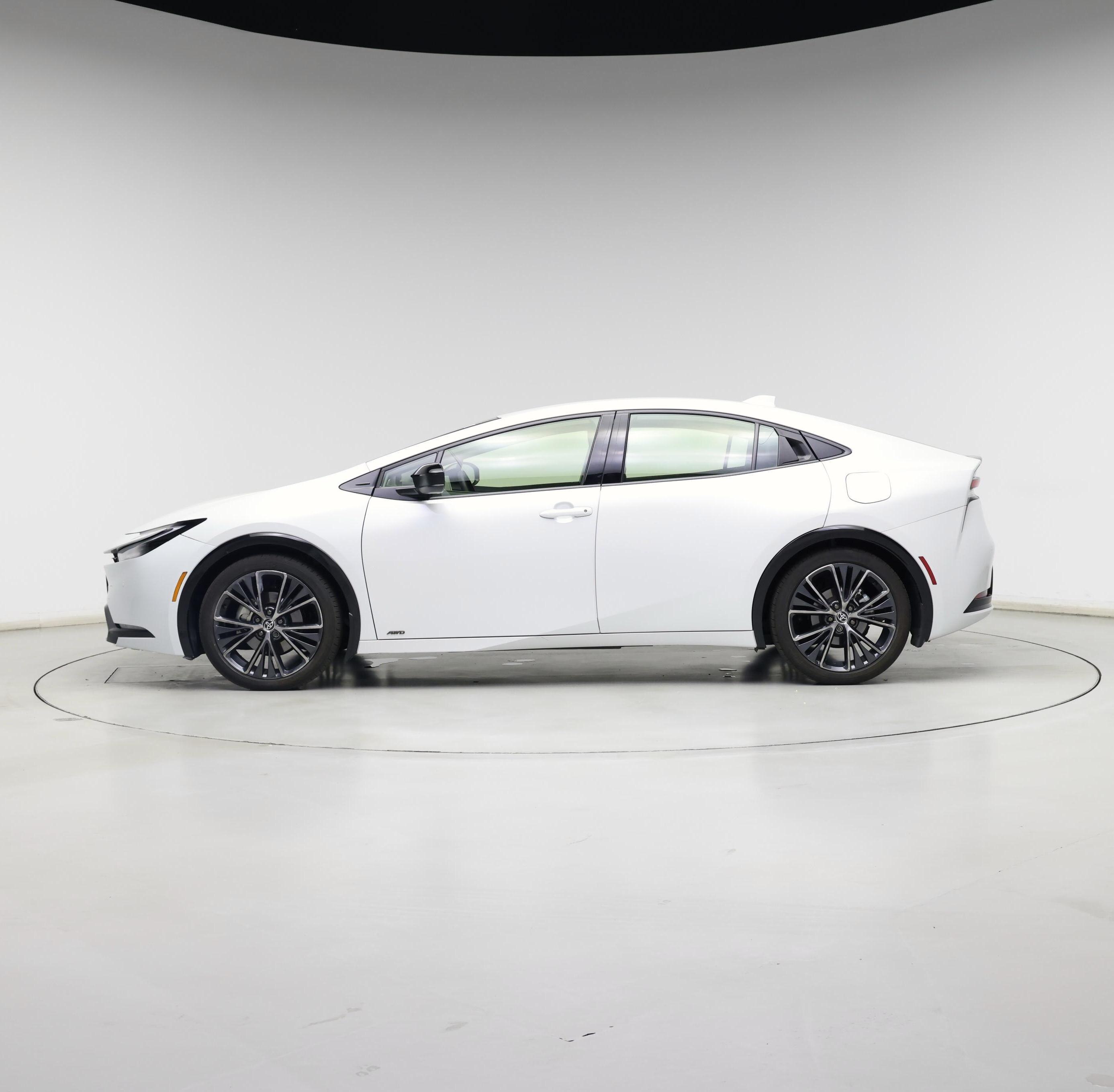 Thumbnail: 2023 Toyota Prius - 3
