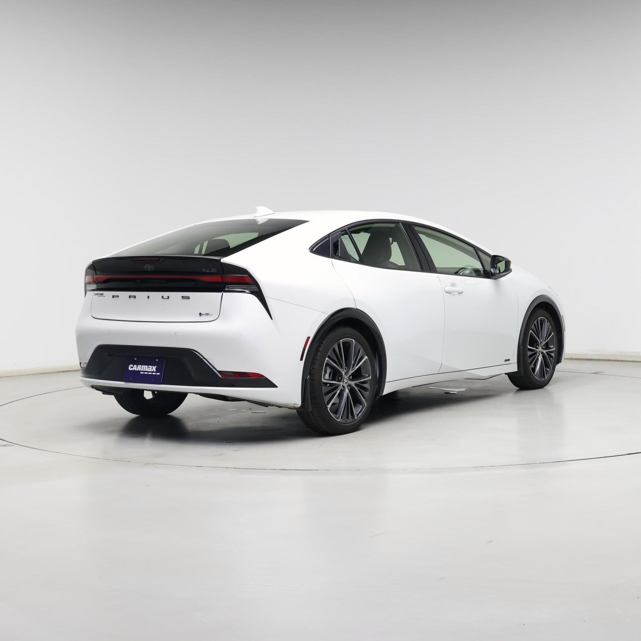 Thumbnail: 2023 Toyota Prius - 8