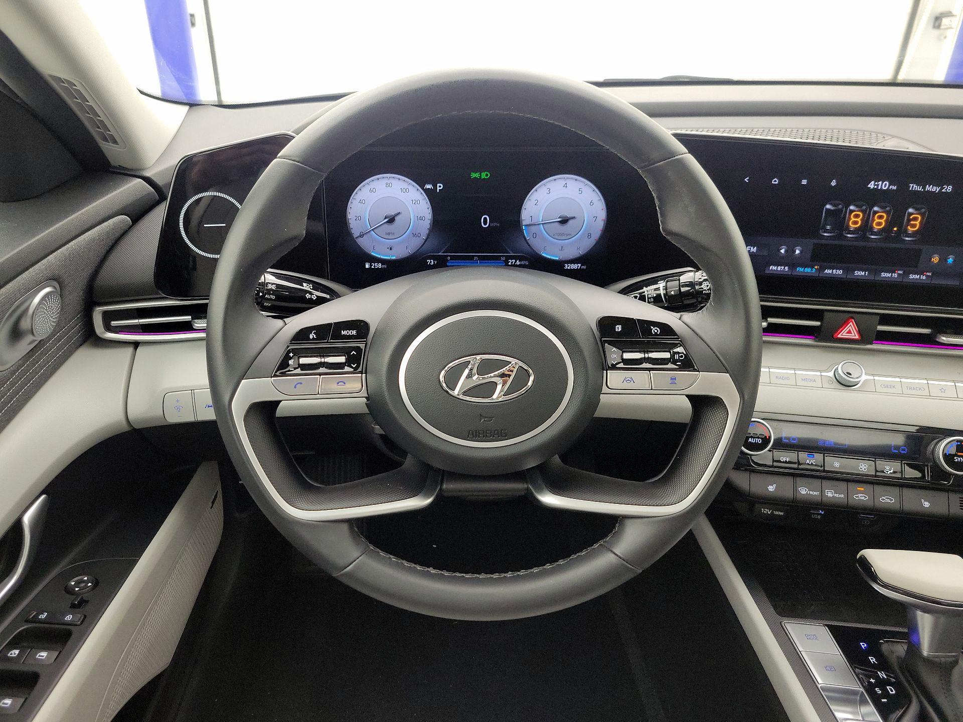 Thumbnail: 2023 Hyundai Elantra - 10
