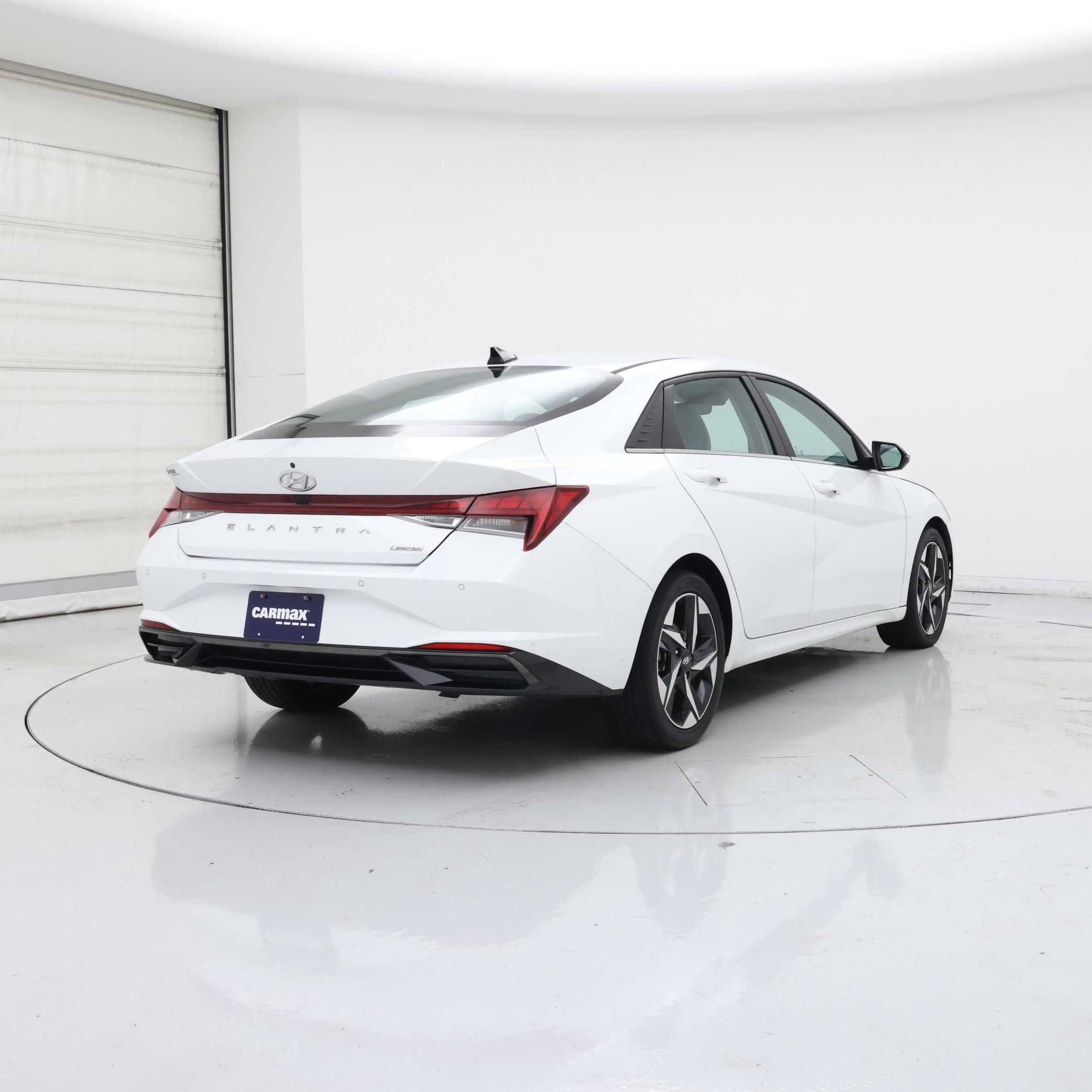 Thumbnail: 2023 Hyundai Elantra - 8
