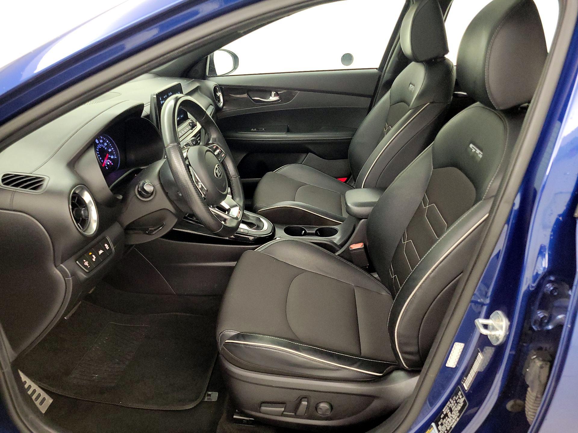 Thumbnail: 2021 Kia Forte - 11