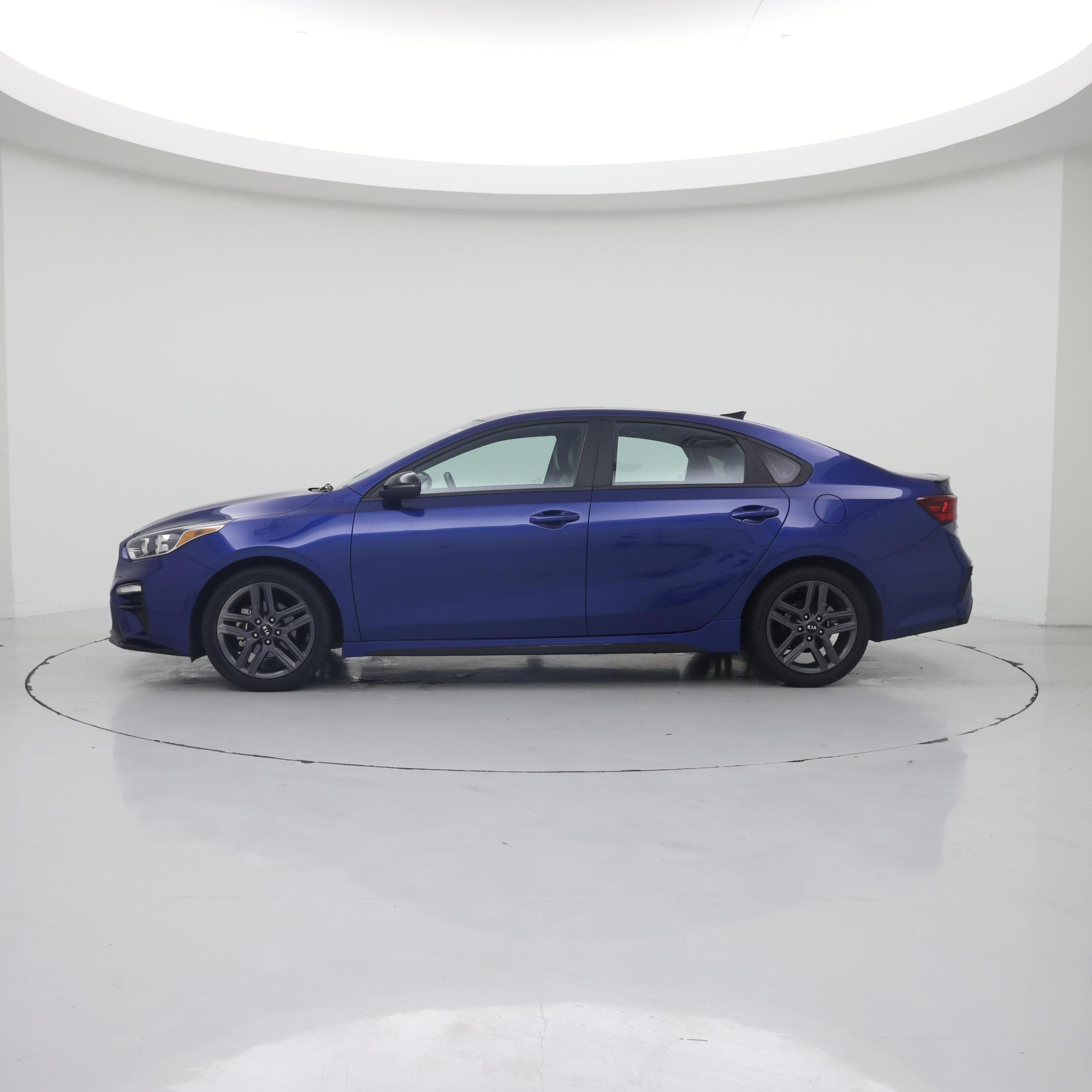 Thumbnail: 2021 Kia Forte - 3