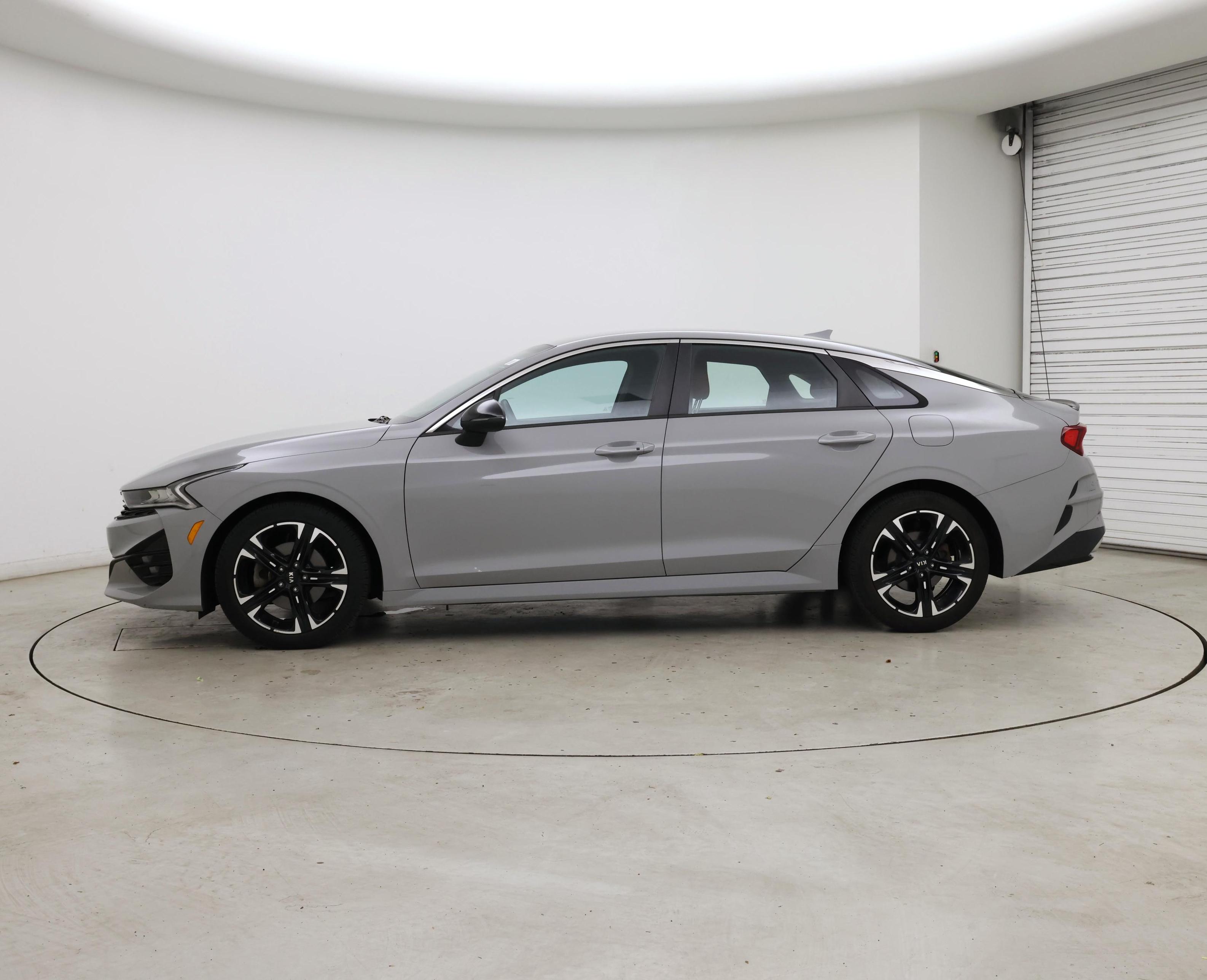 Thumbnail: 2021 Kia K5 - 3