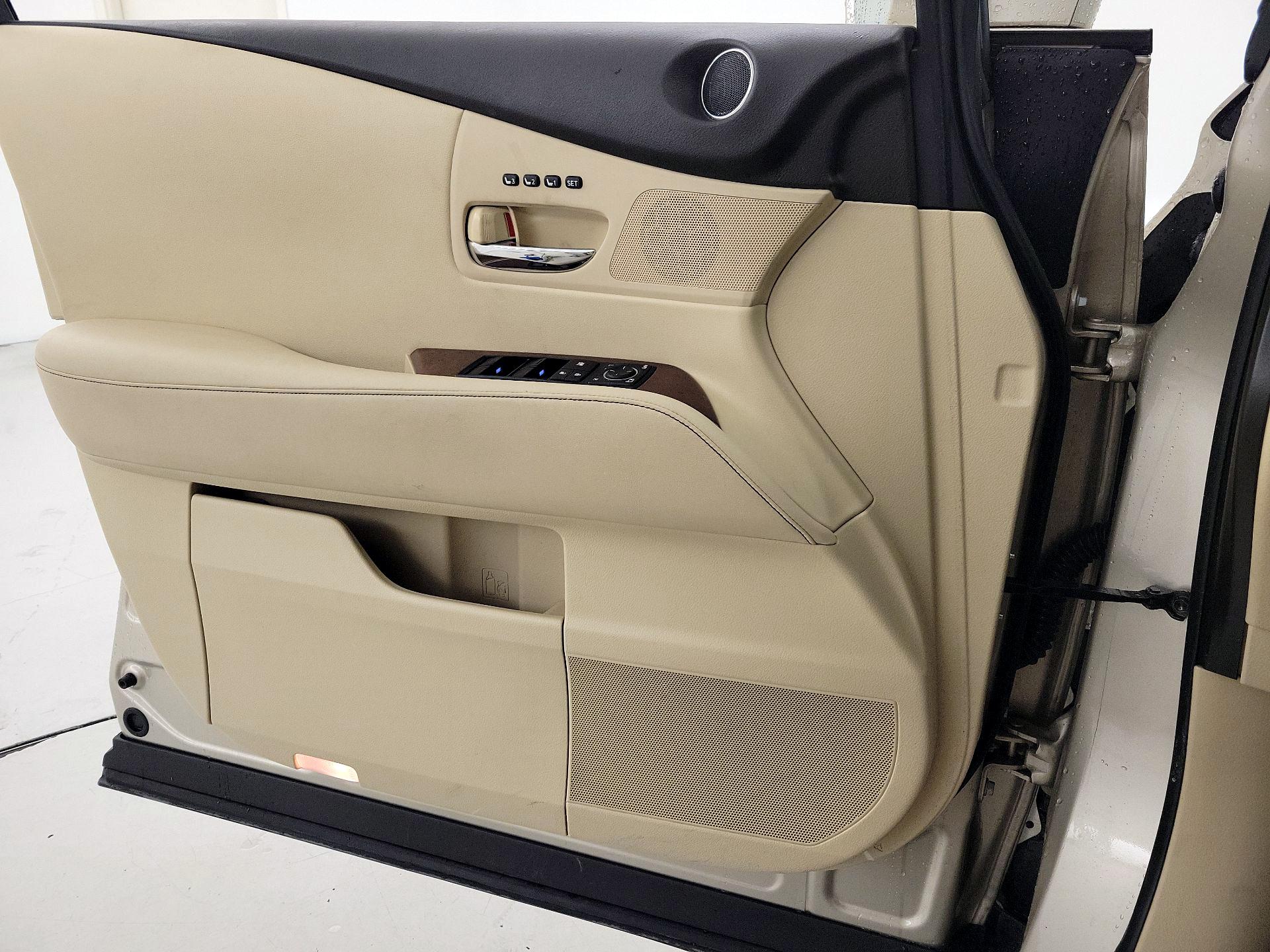 Thumbnail: 2014 Lexus RX - 12