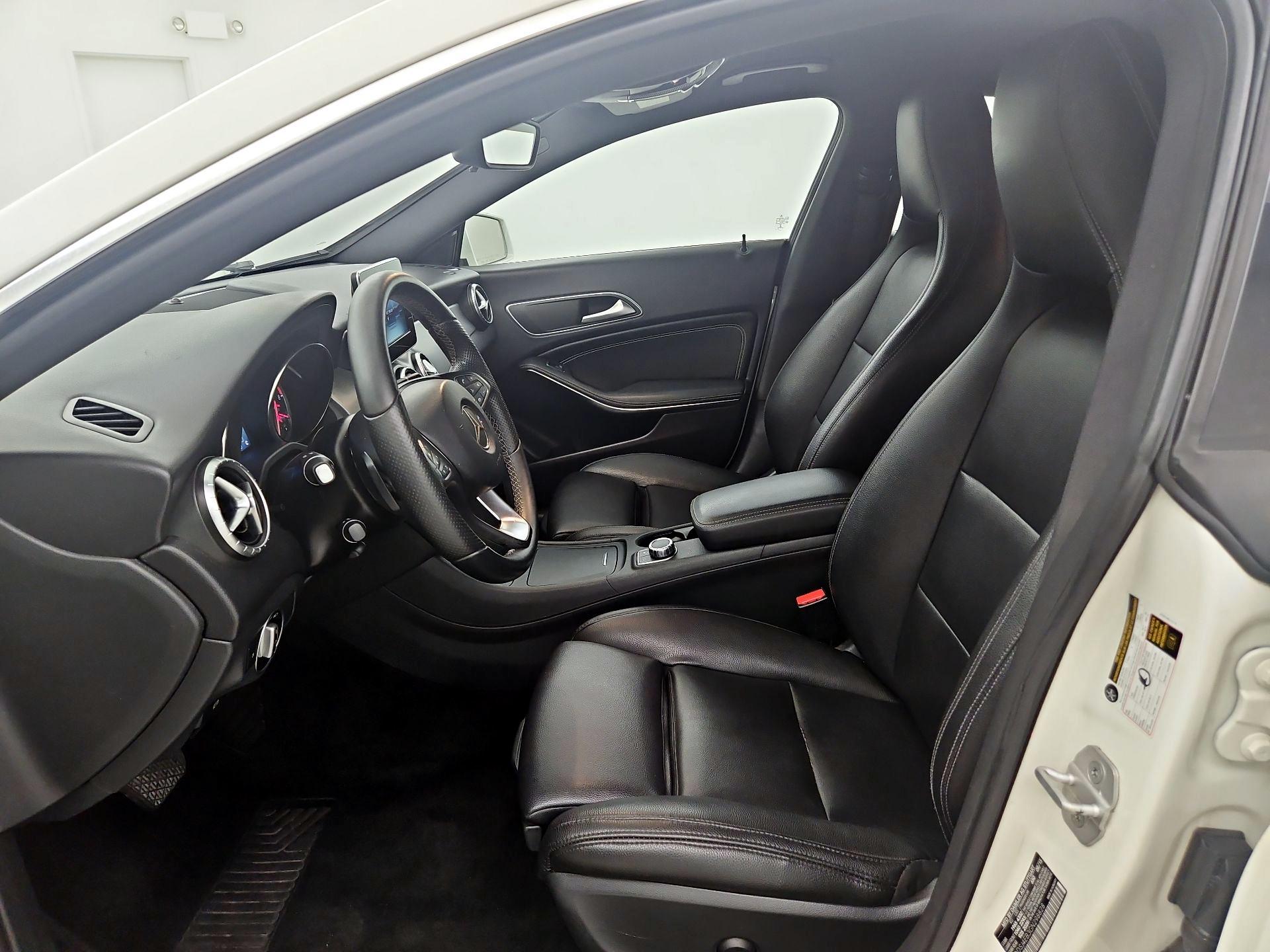 Thumbnail: 2016 Mercedes-Benz CLA - 9