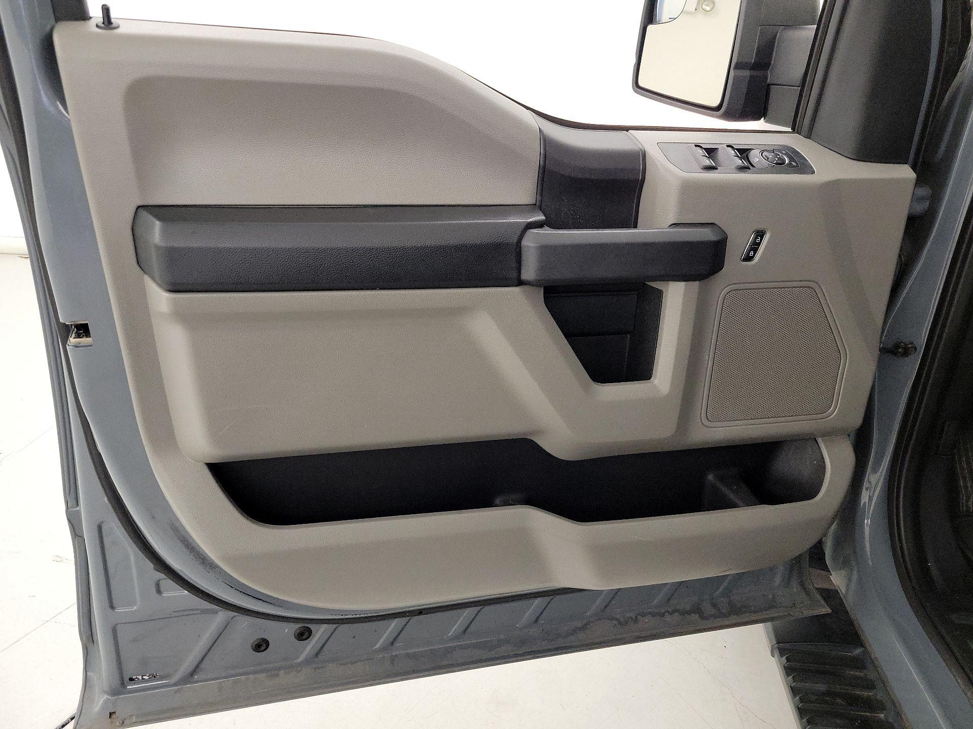 Thumbnail: 2019 Ford F-150 - 12