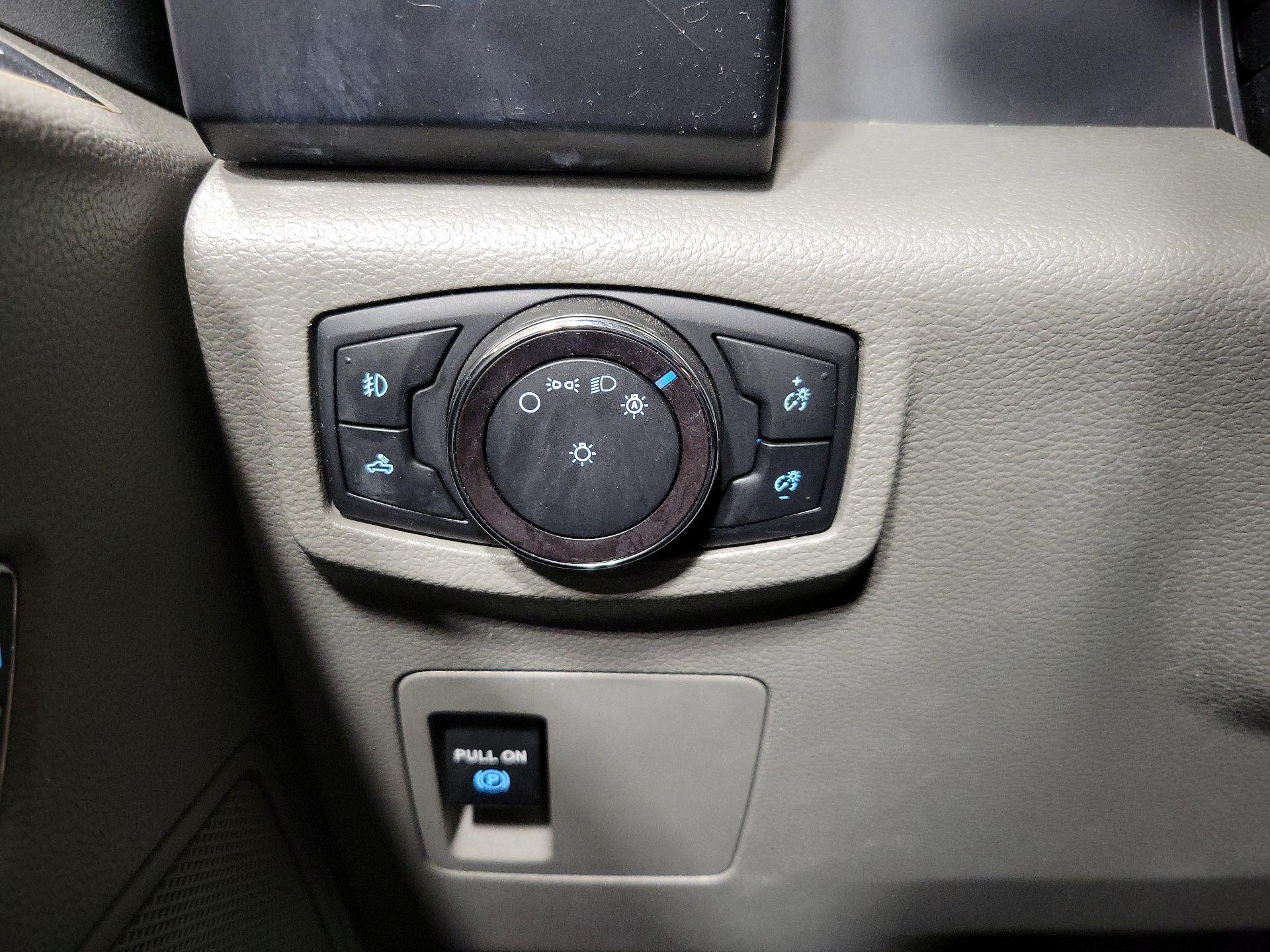 Thumbnail: 2019 Ford F-150 - 13