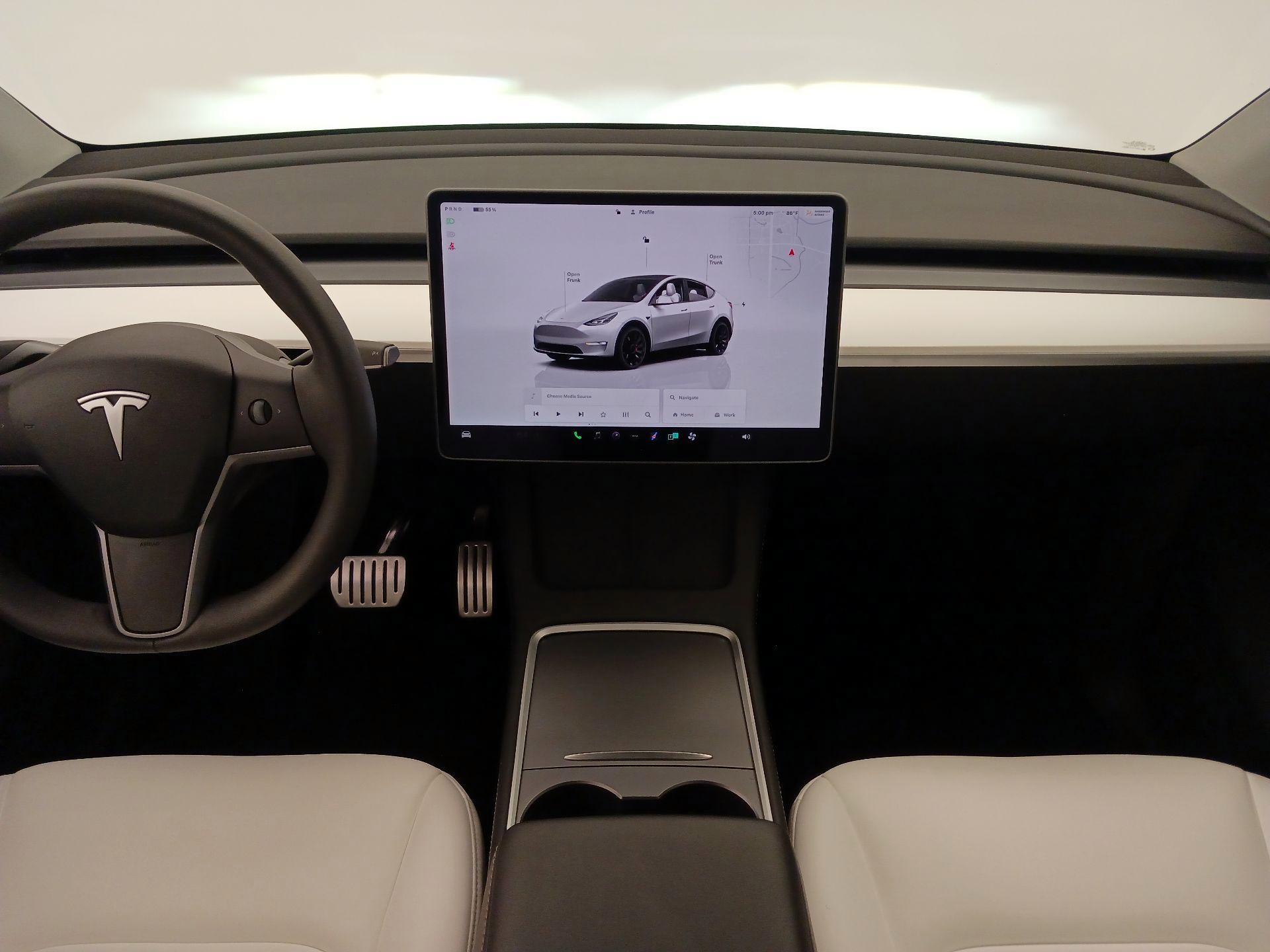 Thumbnail: 2024 Tesla Model Y - 9